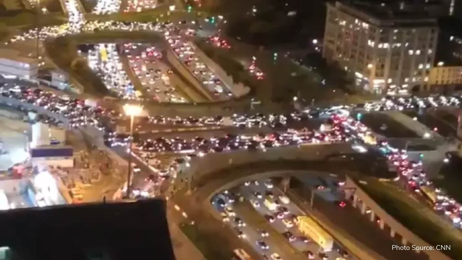 More than 700km of traffic in Paris ahead of French lockdown