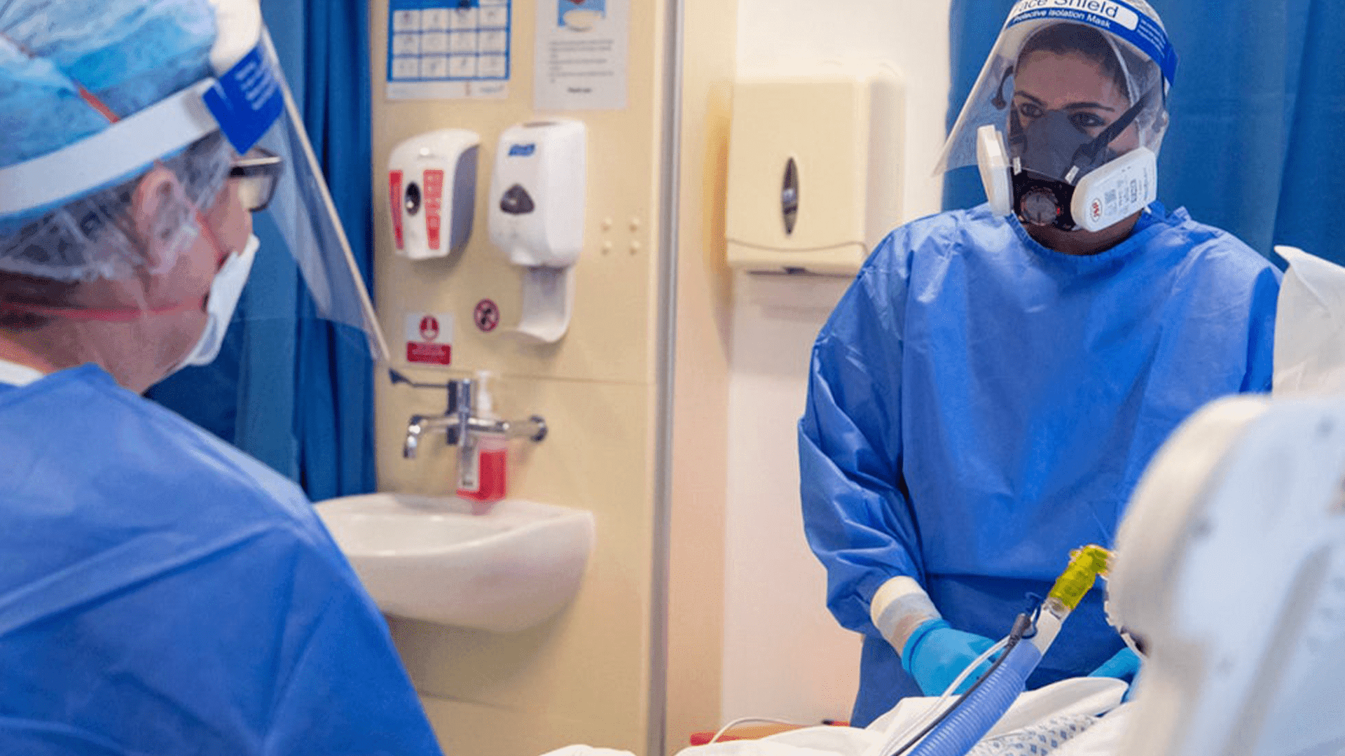 10,000 UK patients are currently in hospital with Covid-19