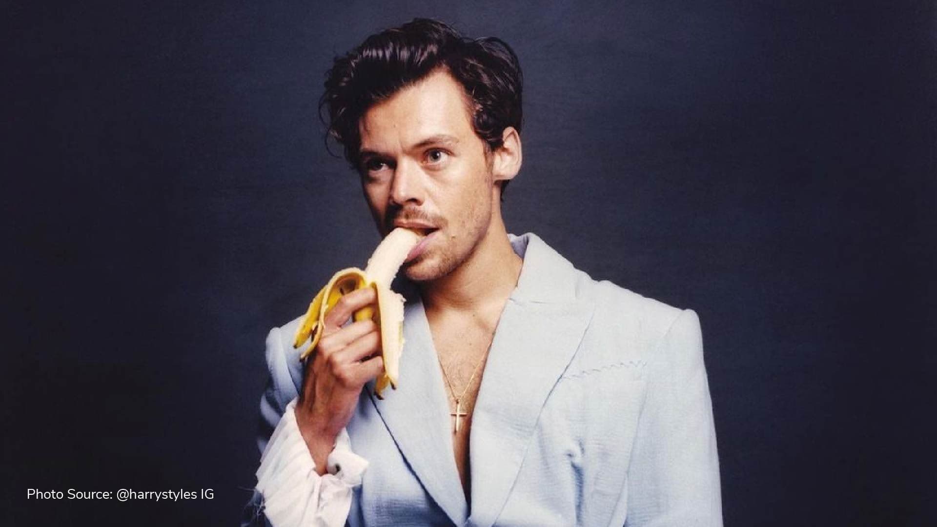 Harry Styles mocks haters with picture captioned ‘Bring back manly men’