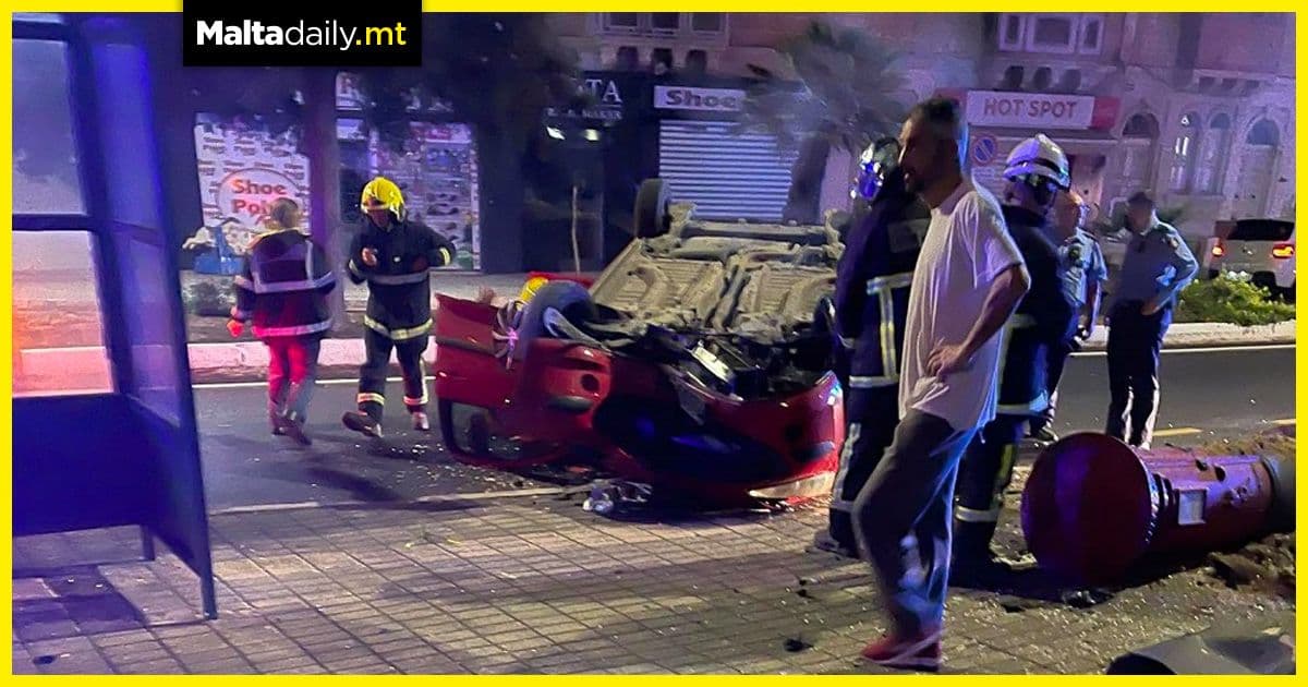 Fgura accident sees car overturn and crash into bus stop