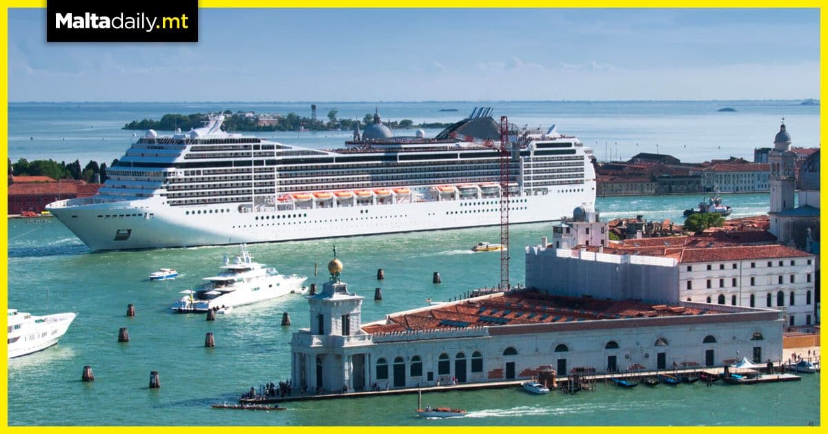 Hundreds in protest in Venice after return of giant cruise ships
