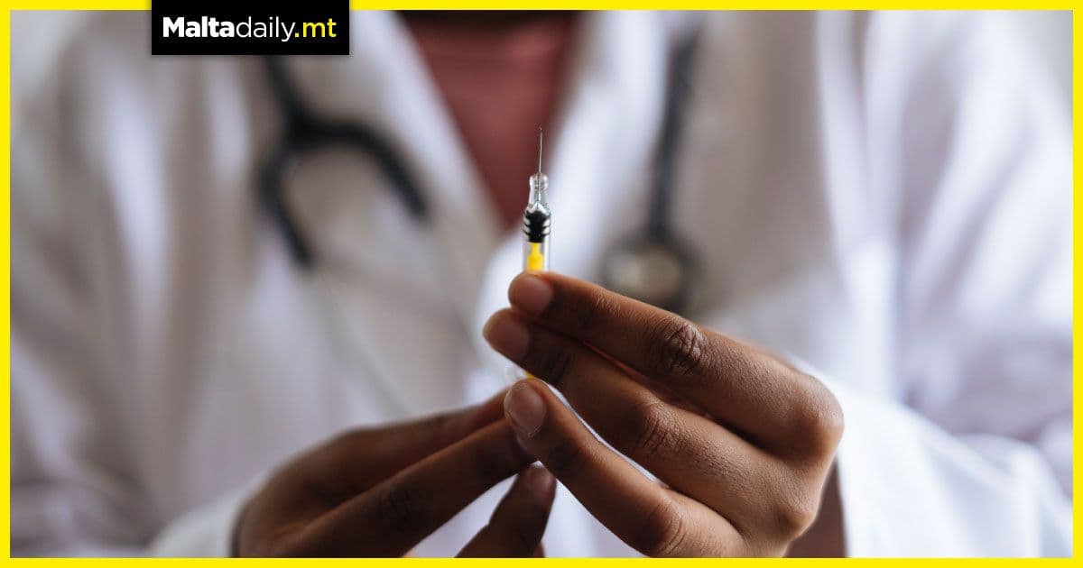 Mandatory vaccination for non-EU workers