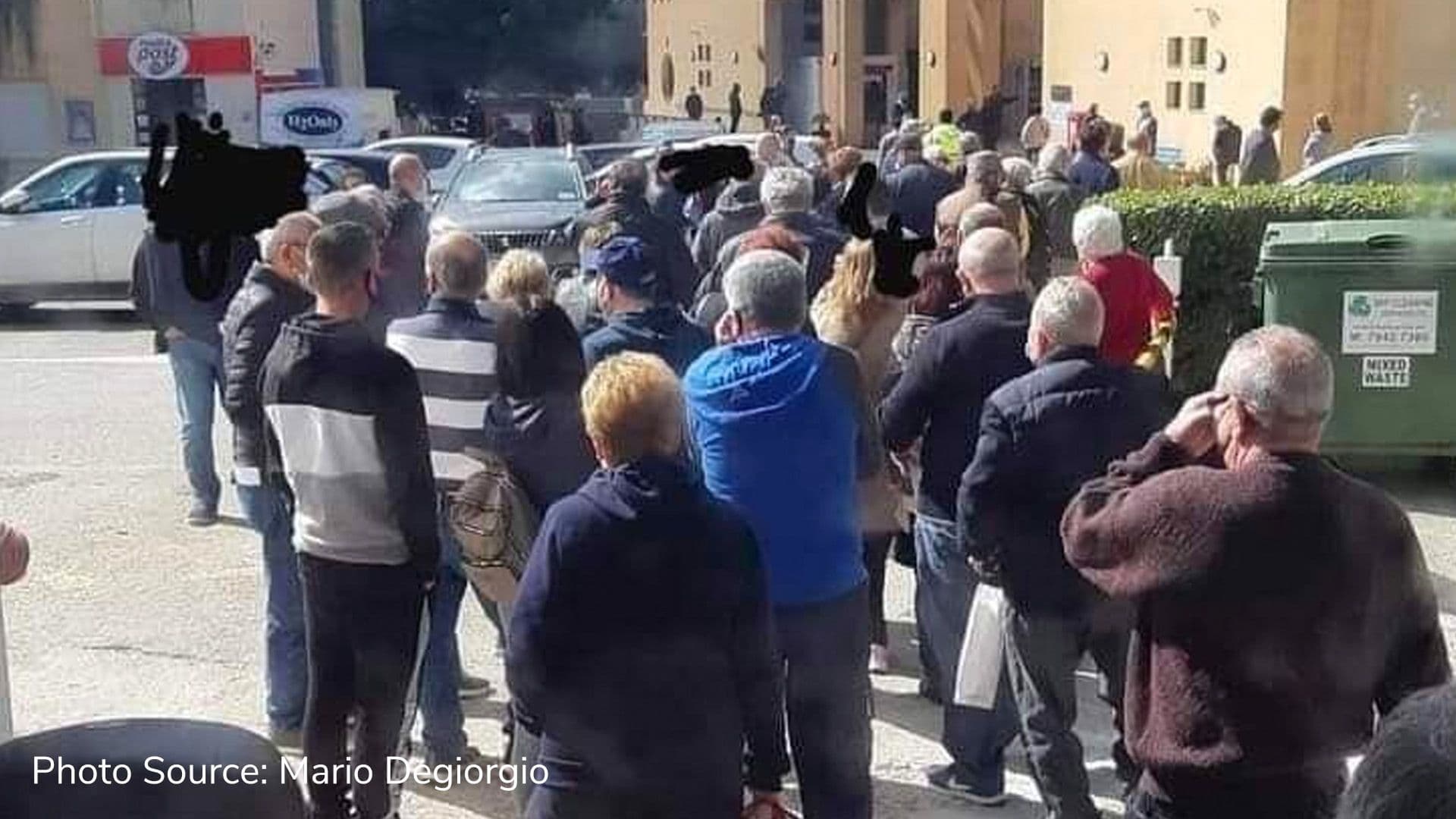 Long queues at University of Malta for vaccinations