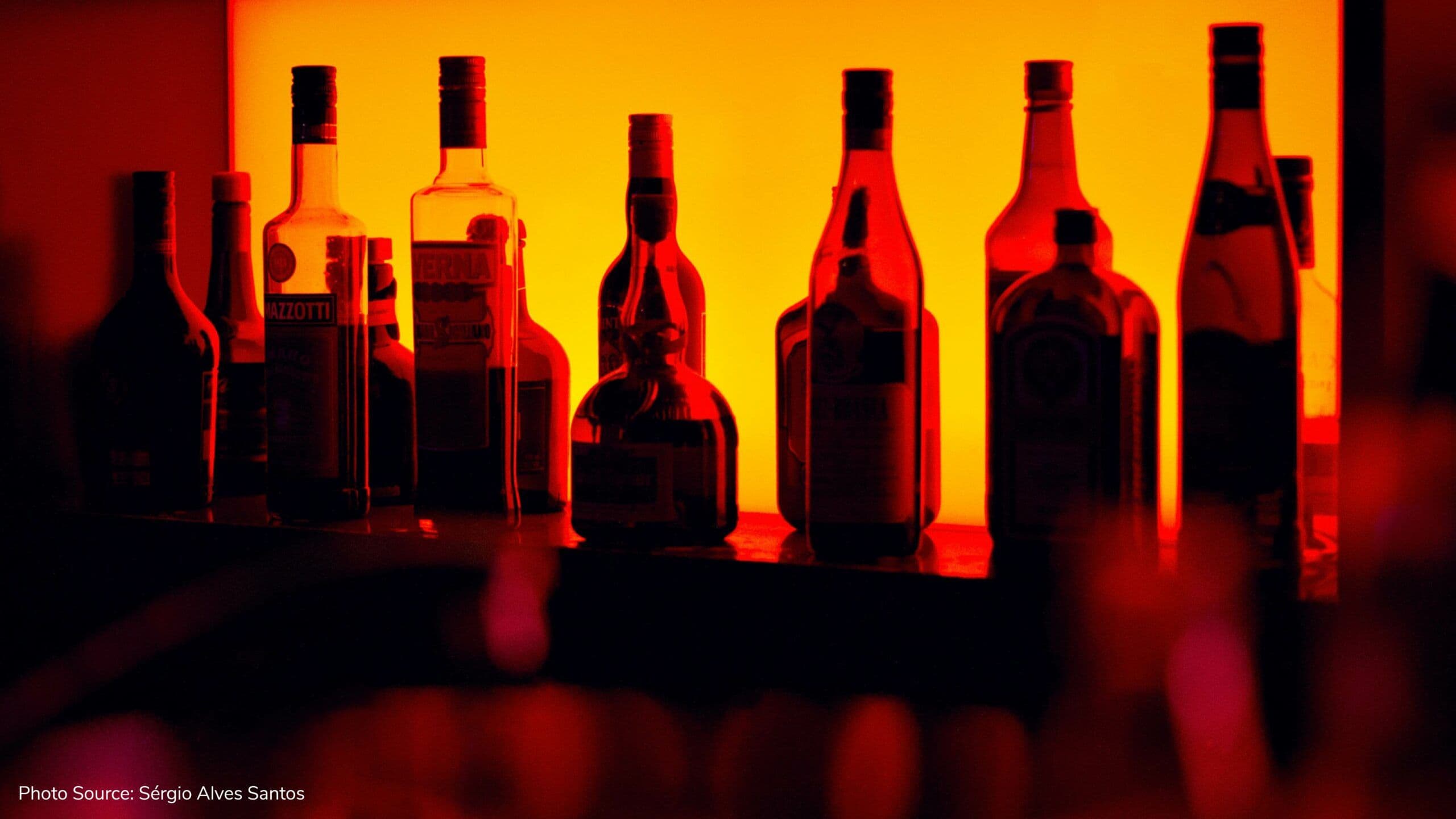 Prime Minister confirms that bars will remain closed