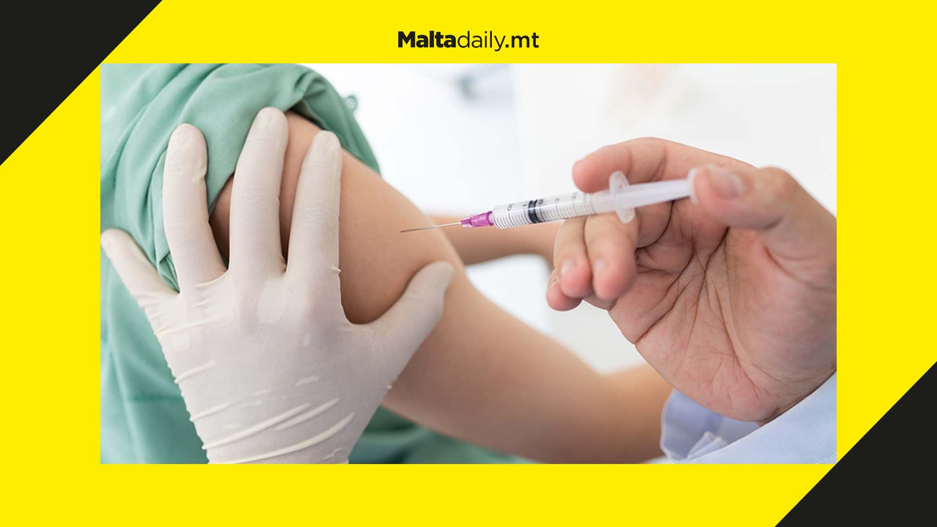 Flu and Omicron jab free for healthcare workers and those over 55