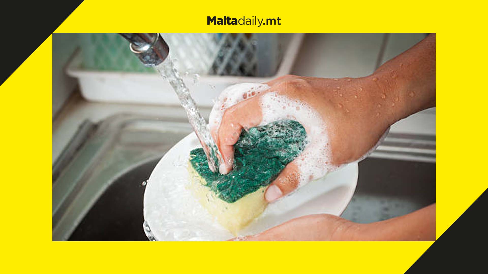 Sponges are not the most hygienic way to clean dishes study suggests