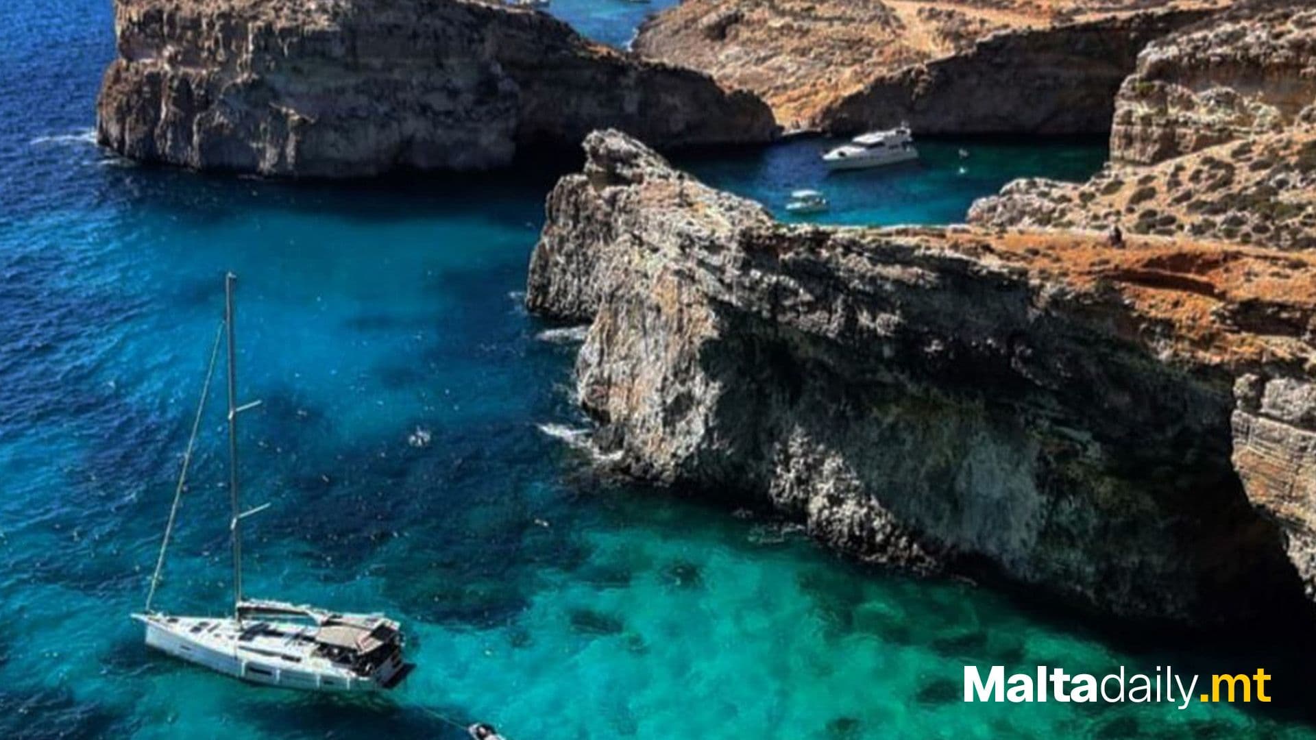 43-Year-Old English Tourist Dies in Tragic Incident at Comino’s Blue Lagoon