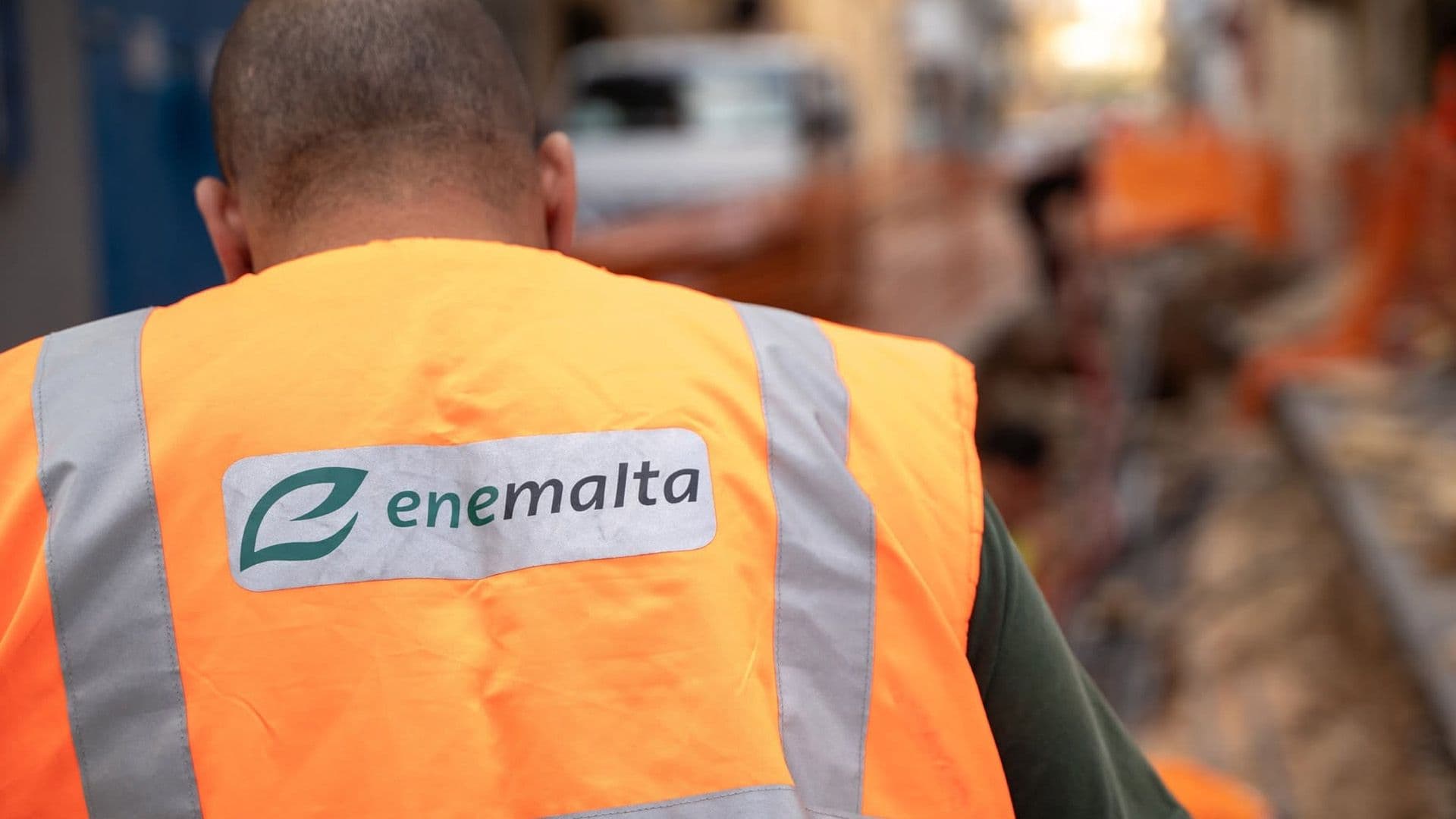 PM Thanks All Enemalta Employees Working In Extreme Heat