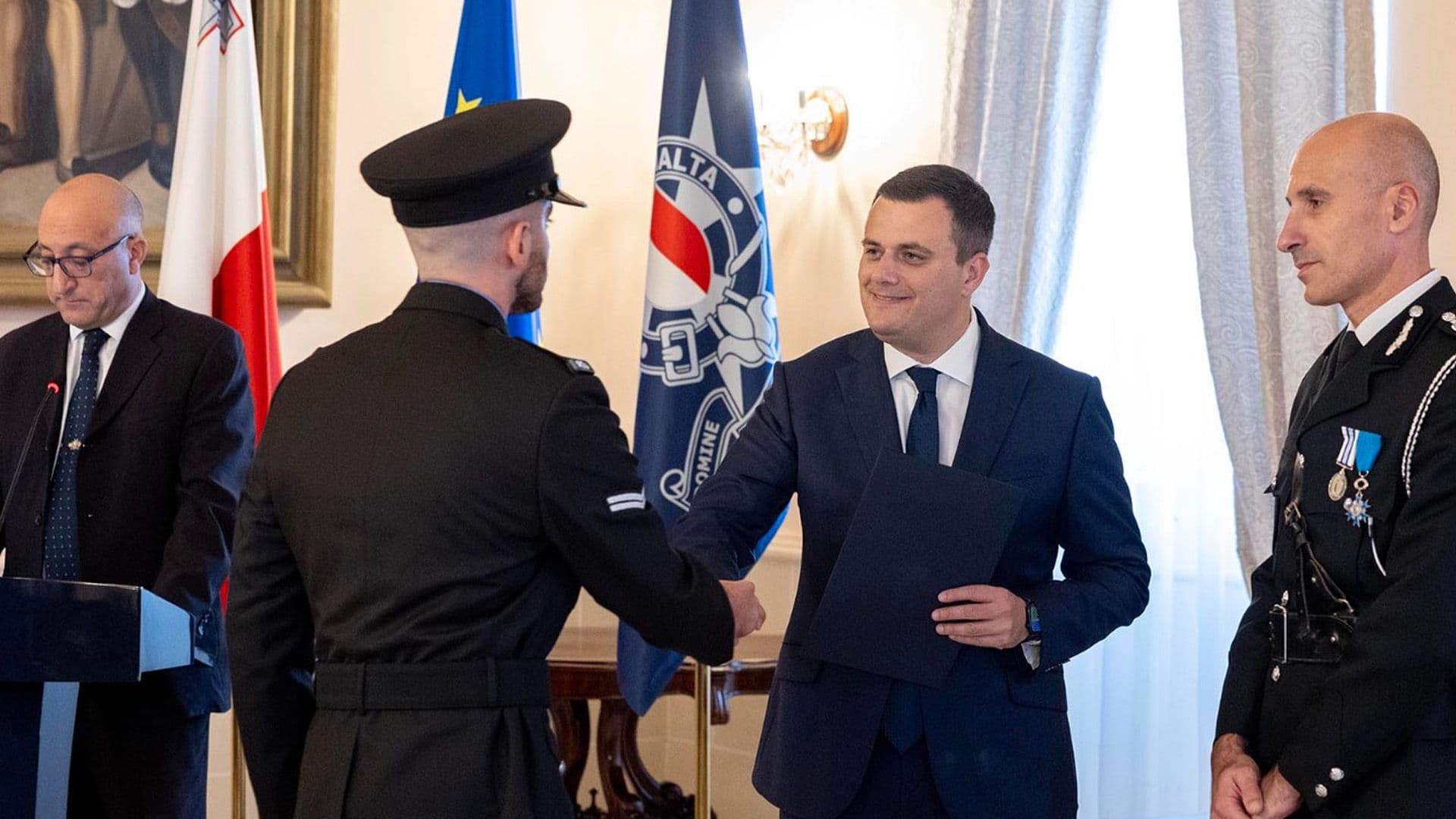 2 NEW SUPERINTENDENTS & 19 CONSTABLES PROMOTED DURING CEREMONY