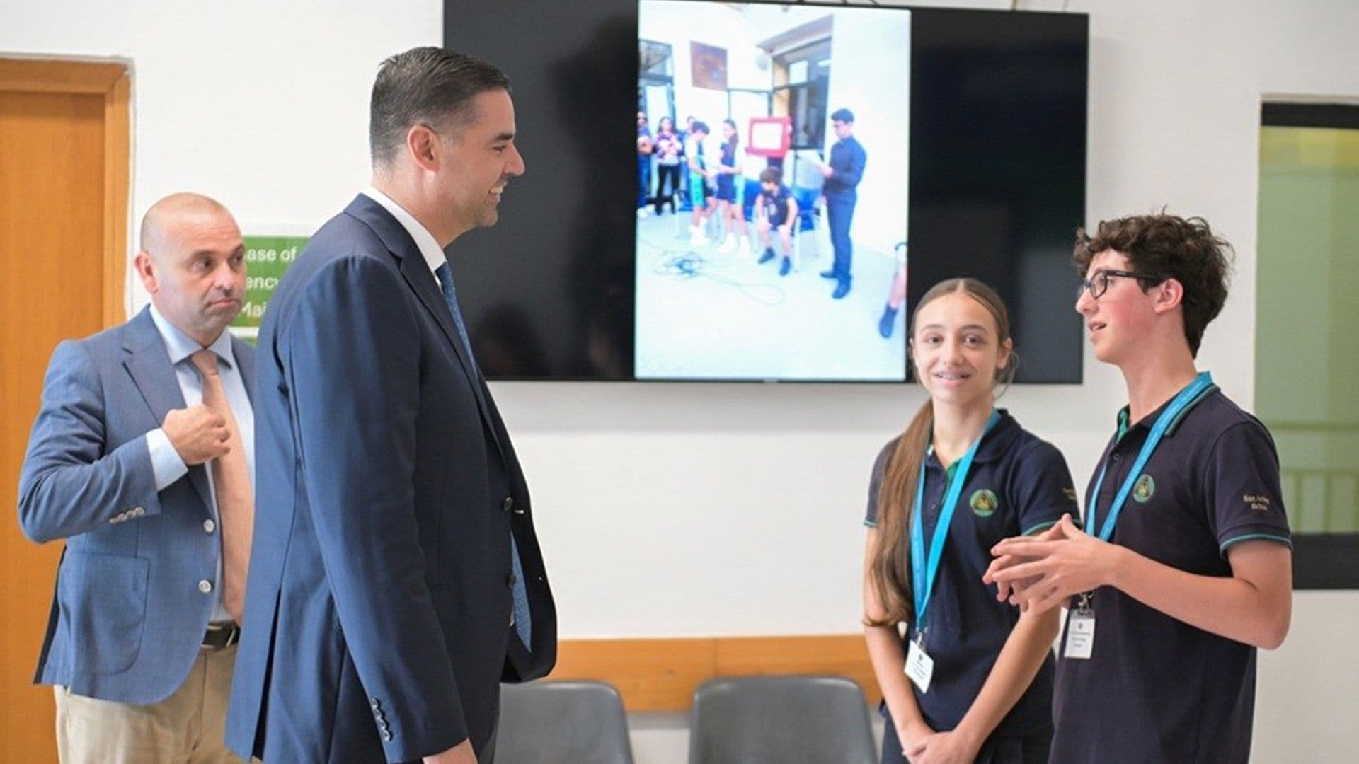 DPM Joins Maltese & Ethiopian Students For Online Lessons