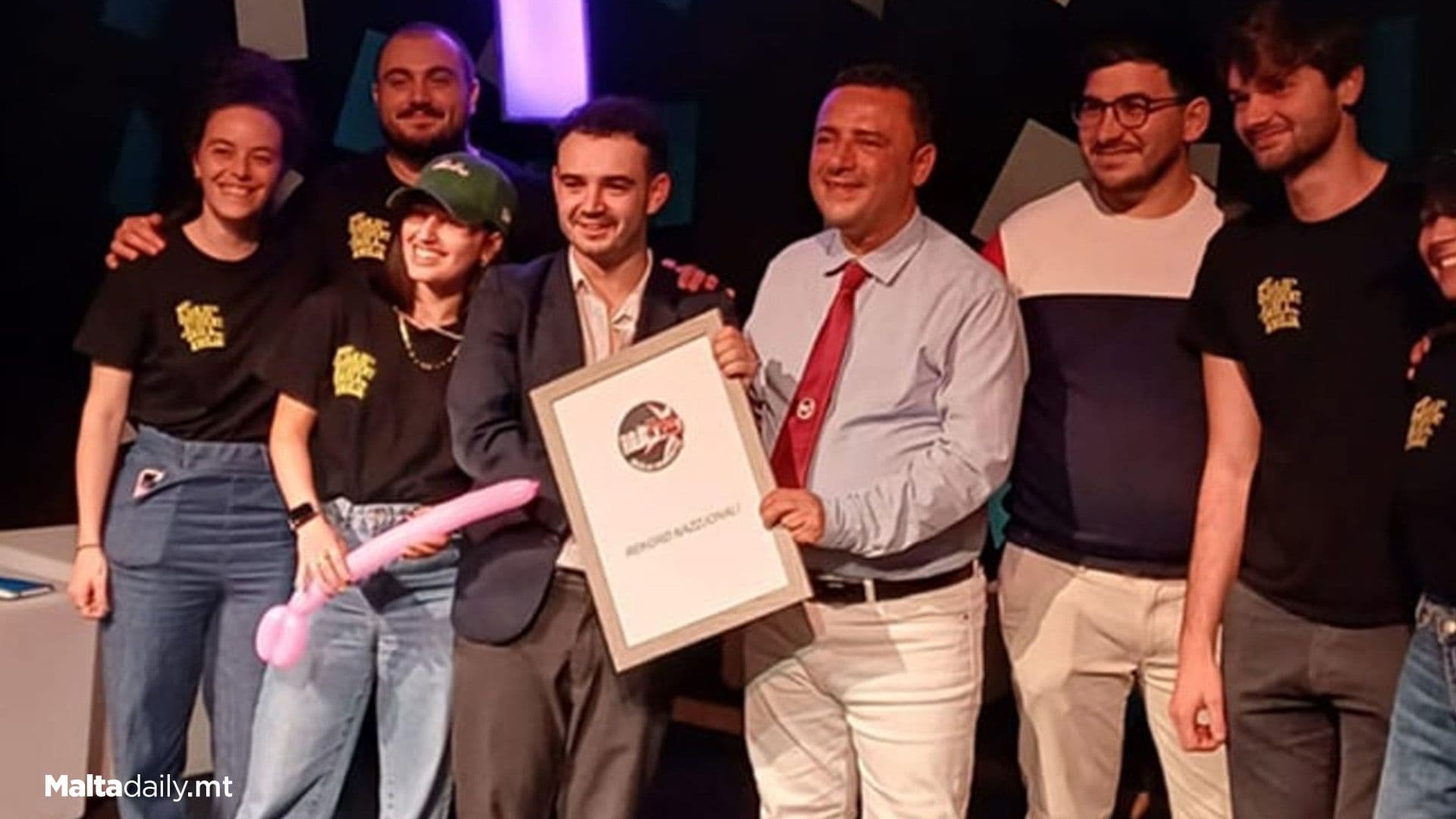 Jamie Cardona Celebrates 1 Year & Record For One Man Show