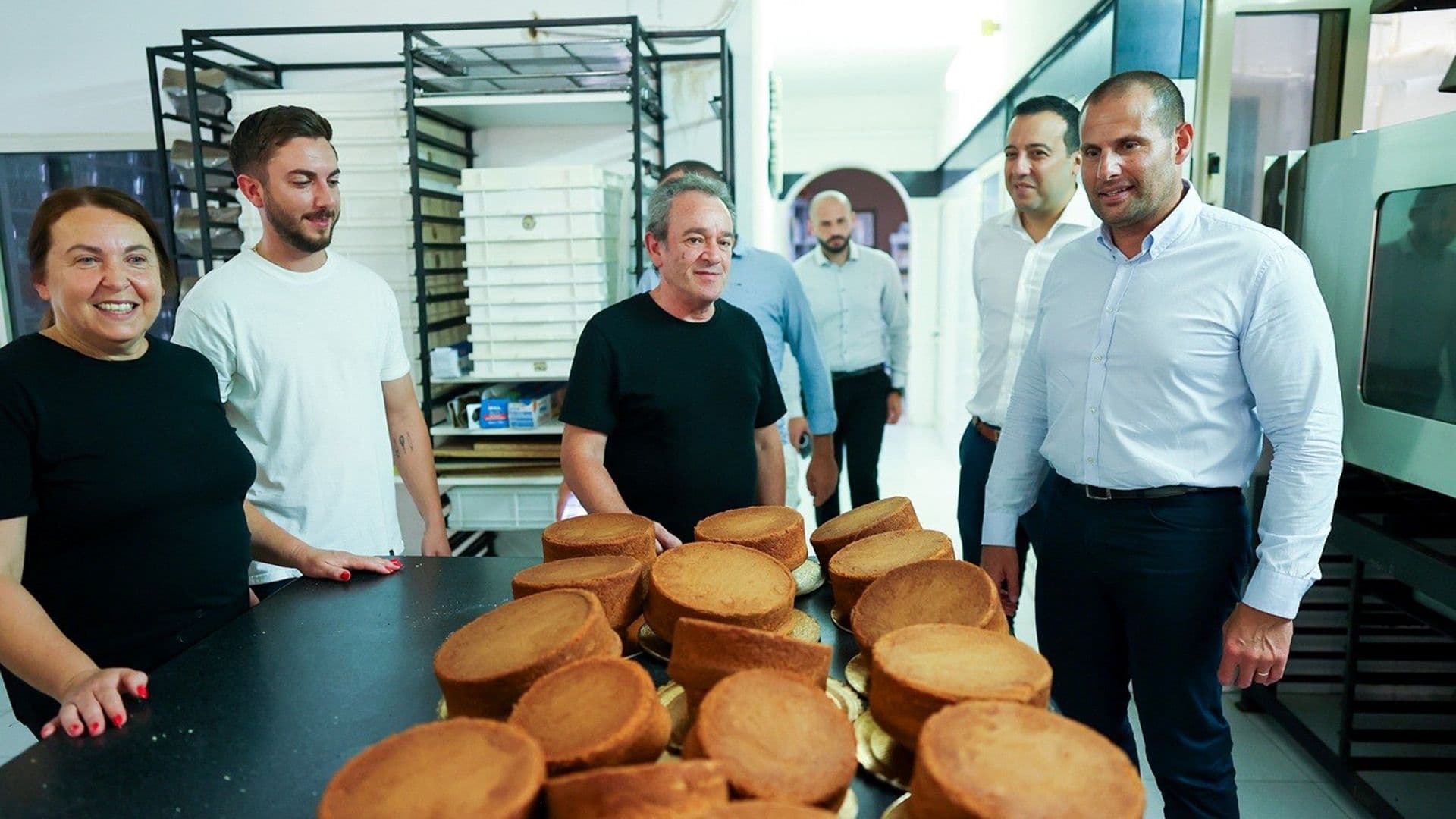 PM Robert Abela Visits Family-Run Business 'Eman Patisserie' In Gozo