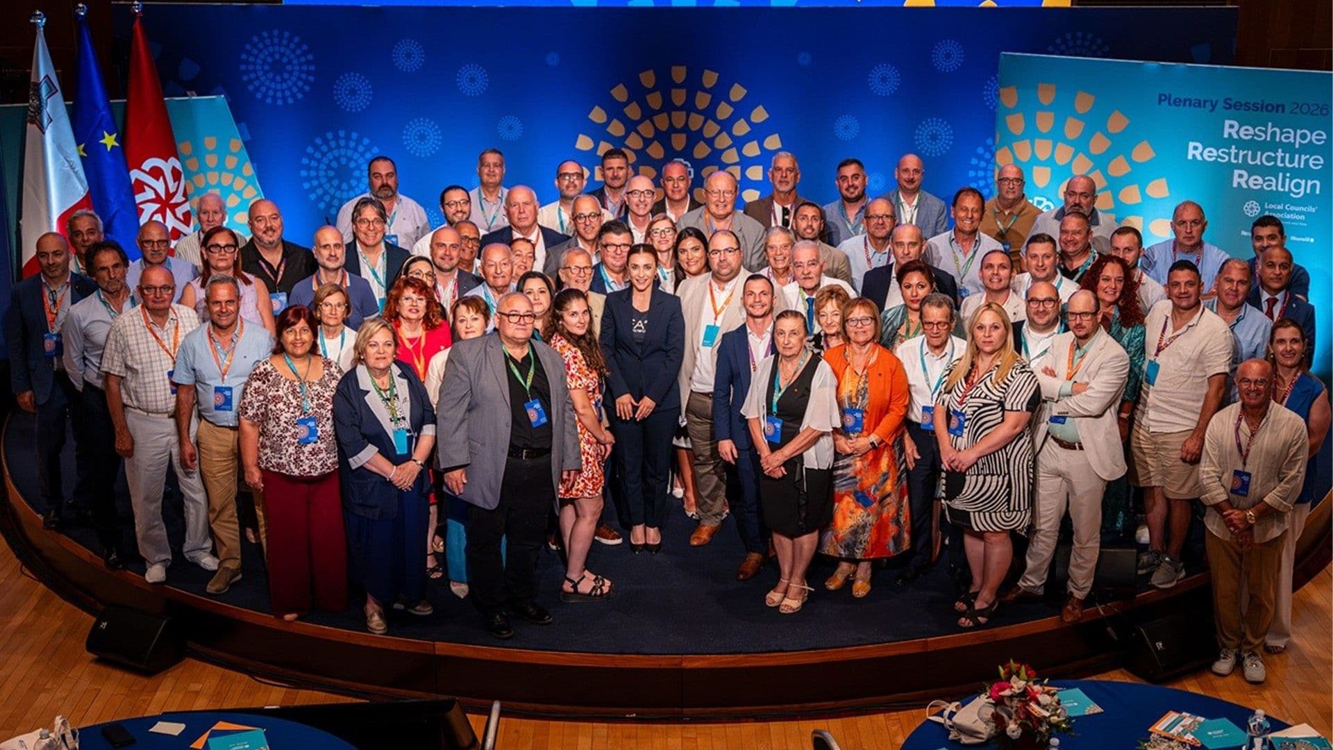 Local Councils Approve Reform Proposals At Annual Plenary