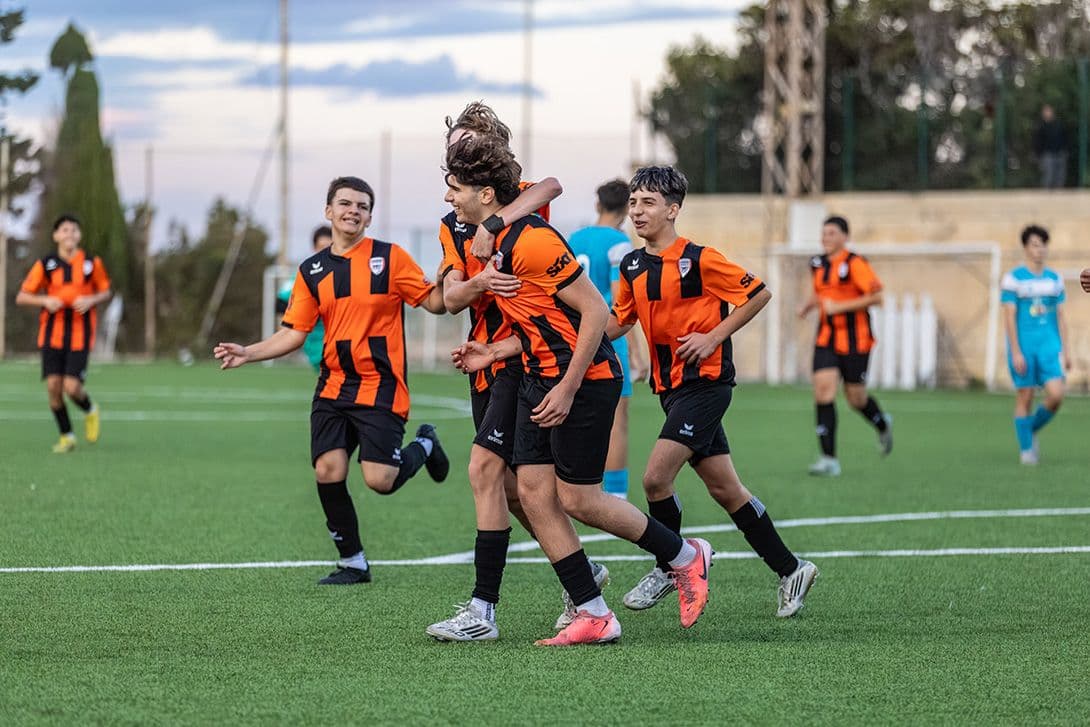 BIG WIN FOR SWIEQI UNITED, PEMBROKE SCORE LATE TO SECURE IMPORTANT WIN