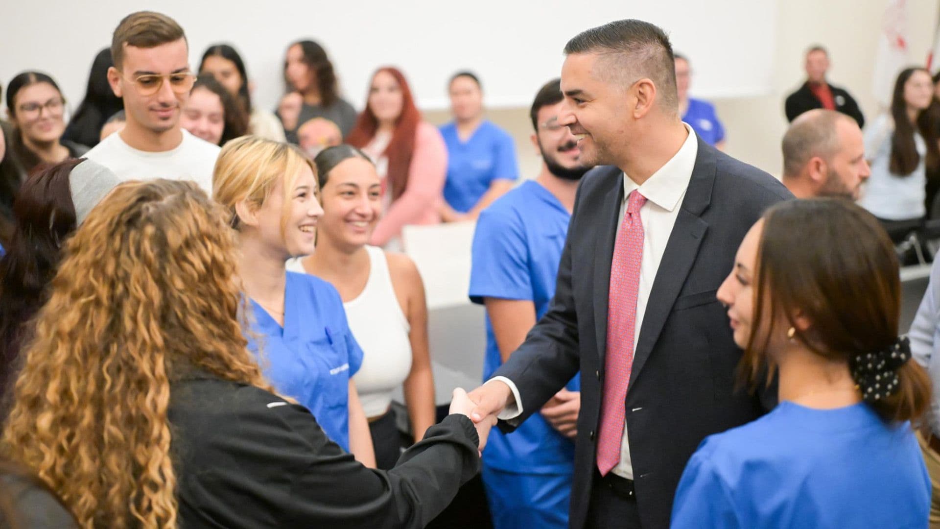 Ian Borg Meets New Group Of Midwives And Nurses