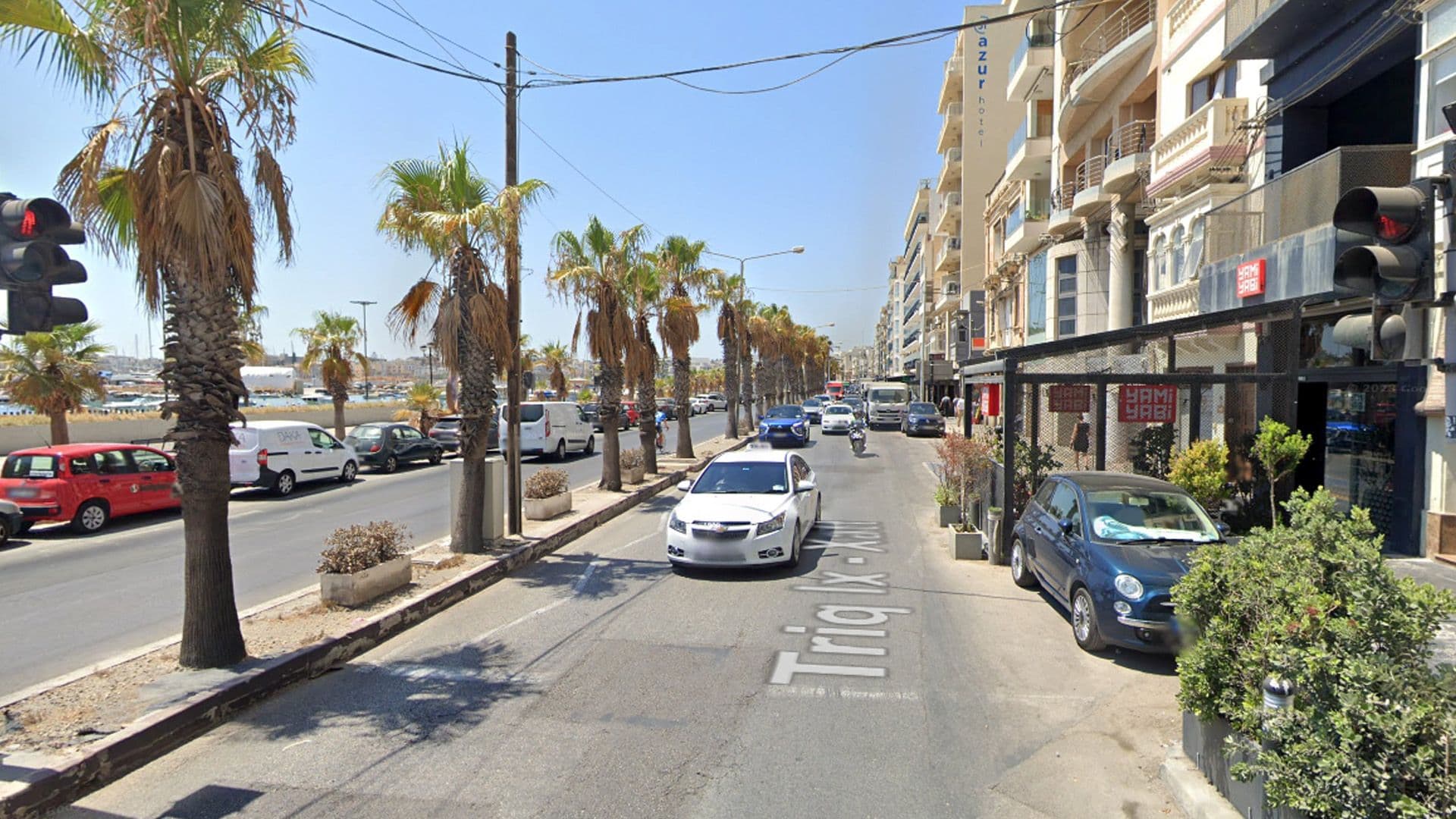 Two Men Armed With Knife Rob Shop In Tas-Sliema