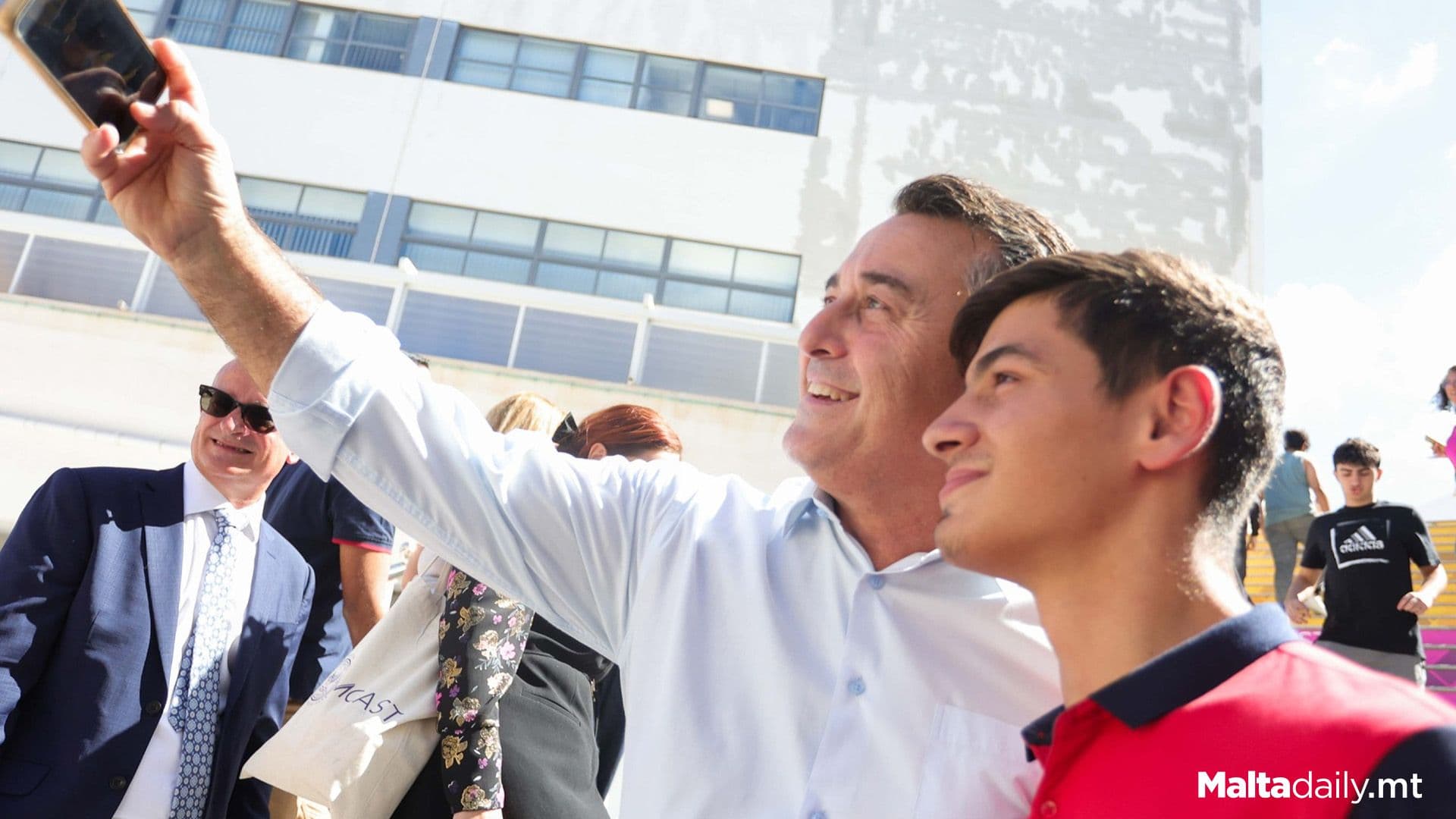 Bernard Grech Visits MCAST Fresher’s In Rahal Gdid