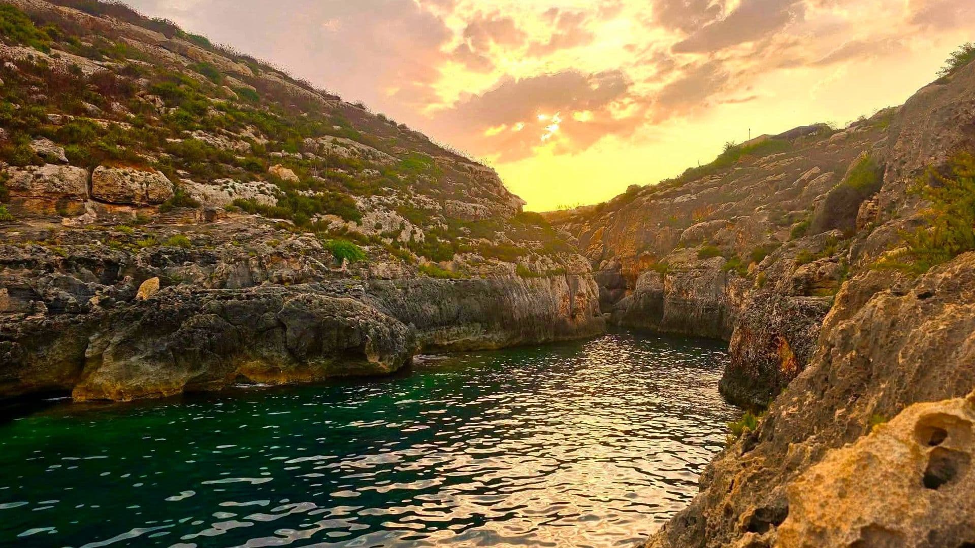 7 Stages Of Realising Summer Is Ending In Malta