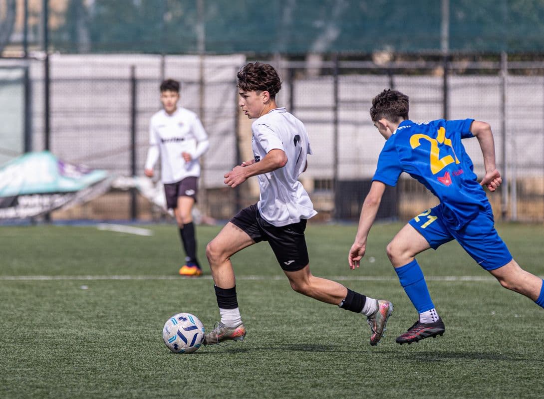 Ħamrun Spartans and Hibernians Triumph in Under‑17 Top‑Six Clashes