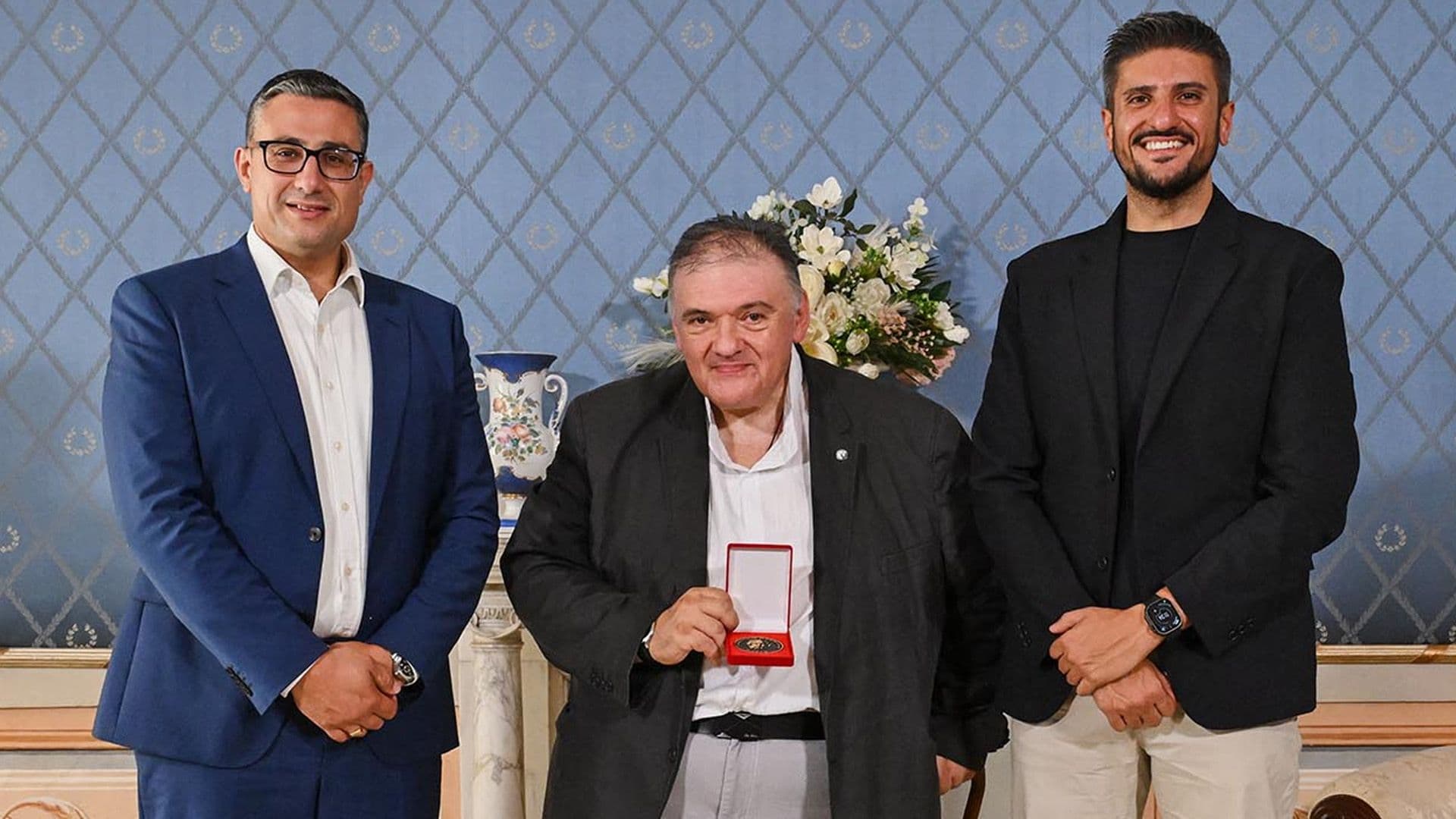 Immanuel Mifsud Presented With European Homer Medal Of Poetry & Art