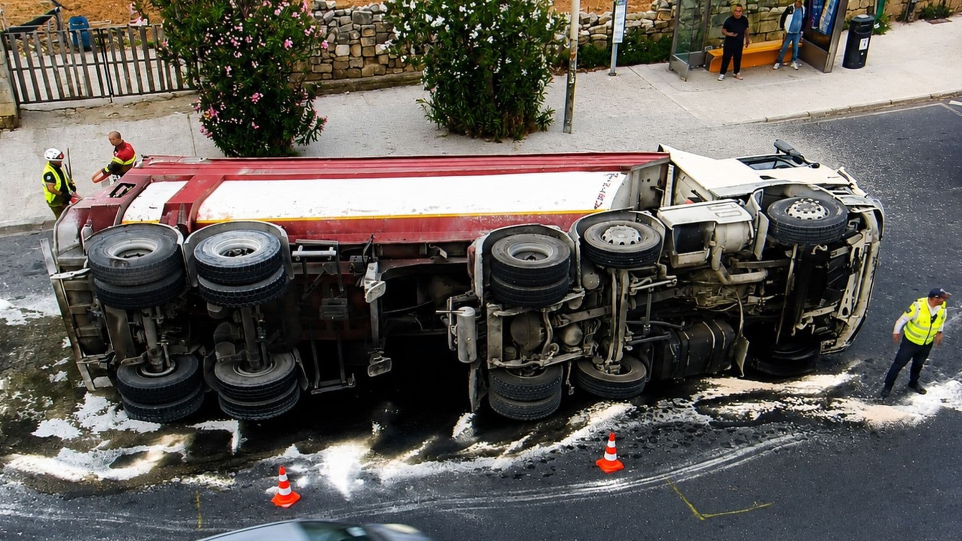 Drivers Alert: Road Closures This Morning Due To Two Overturned Vehicles
