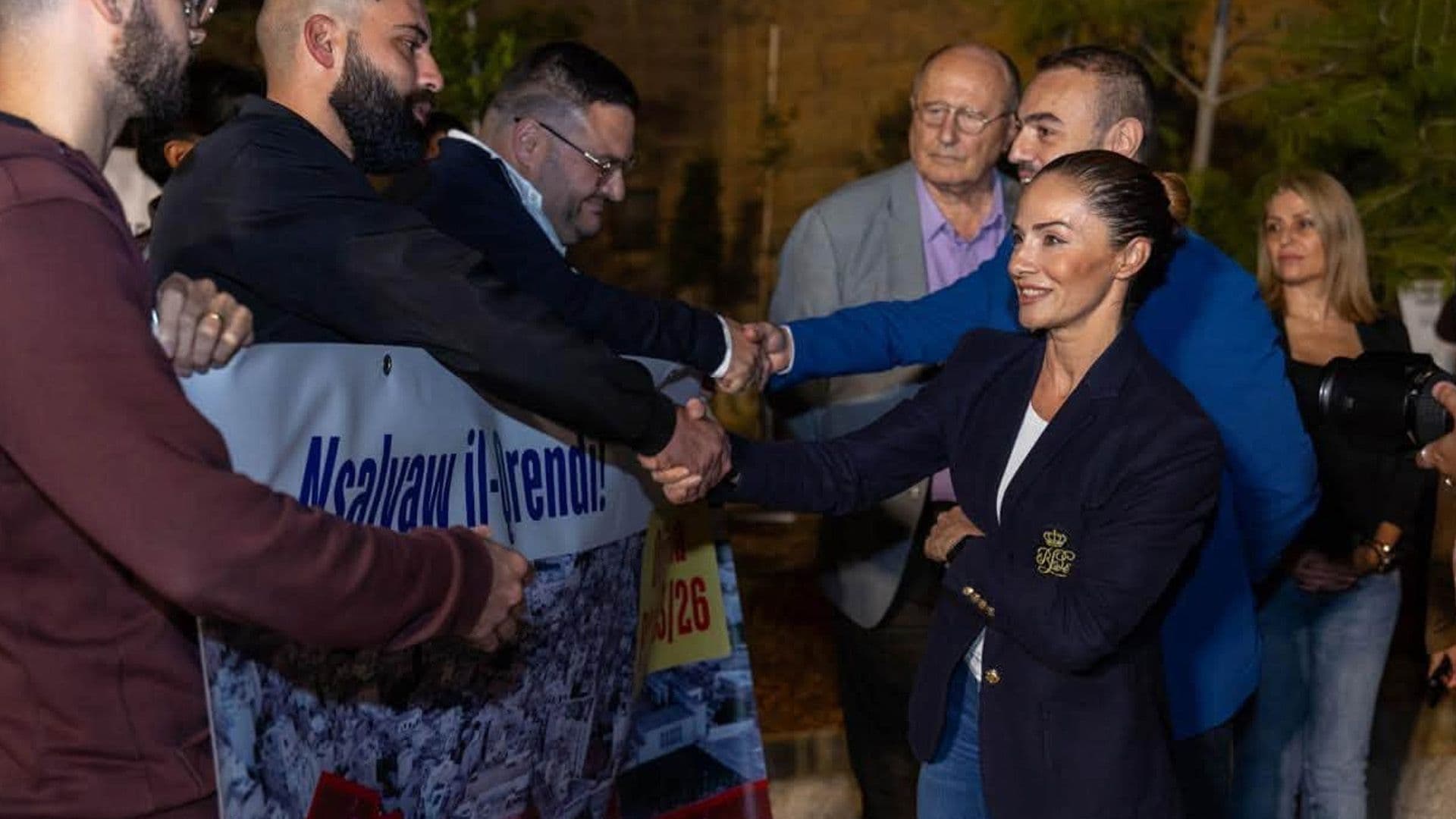 Minister Miriam Dalli Engages In Lengthy Discussion With Qrendi Residents During Peaceful Protest