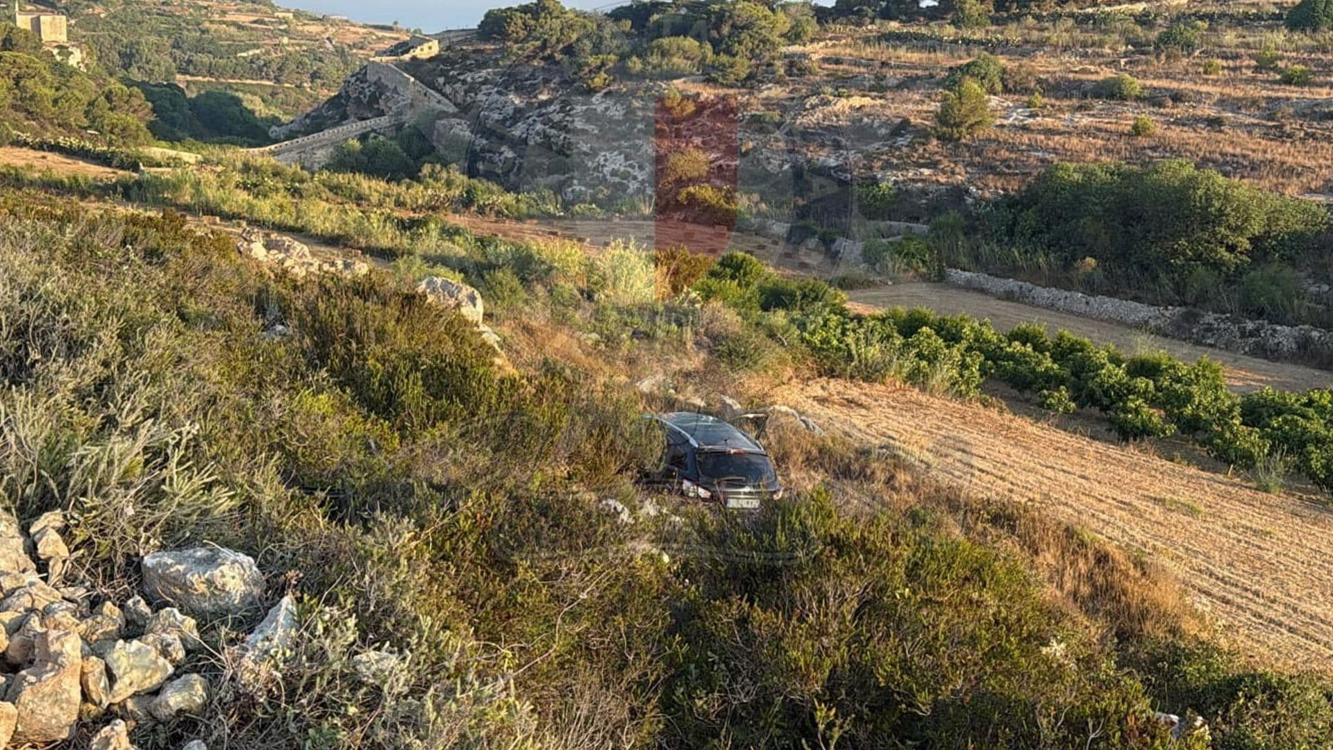 33 Year Old Woman Grievously Injured After Crashing Into Binġemma Field