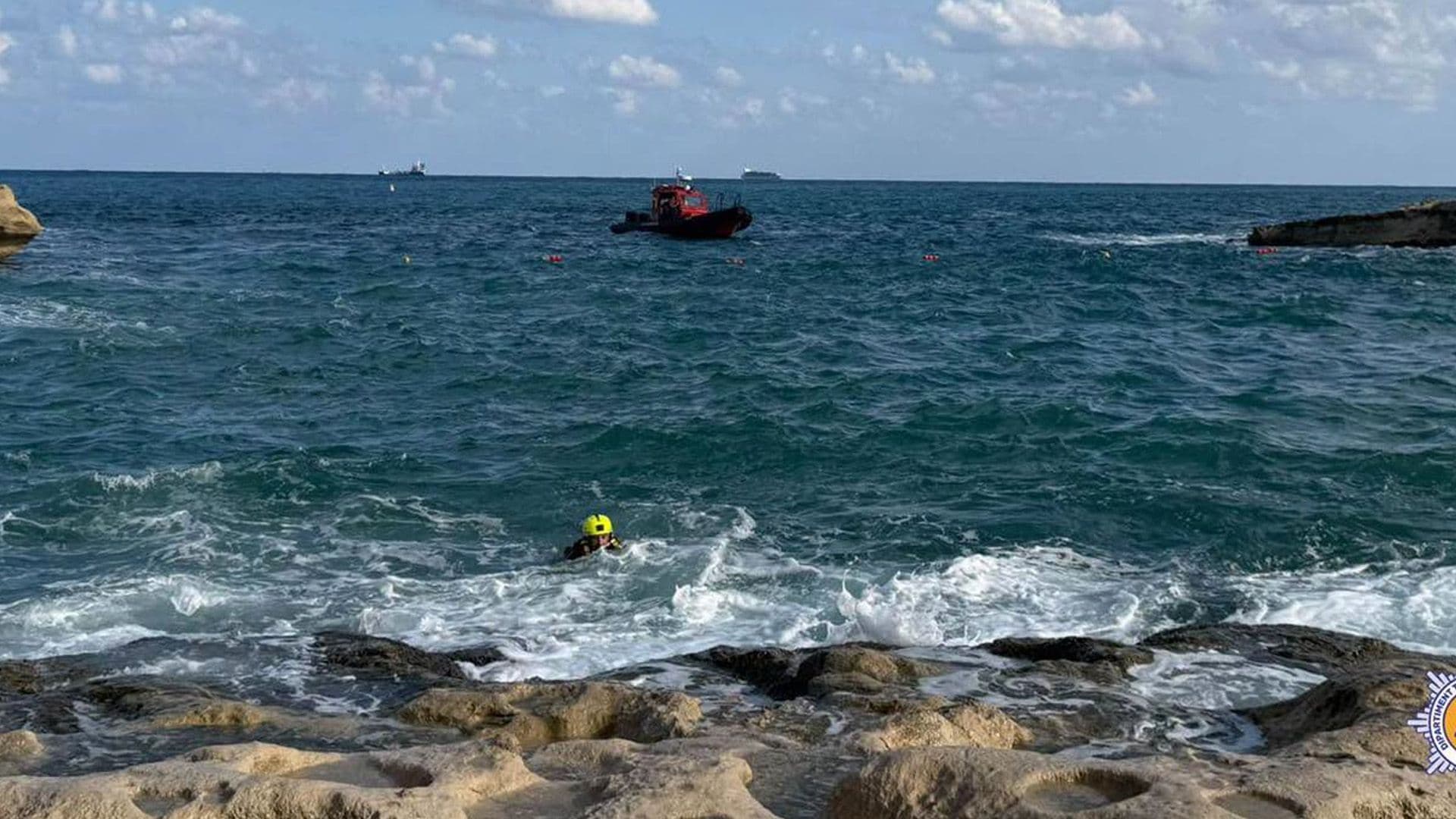 Seven Swimmers Rescued By Civil Protection After Jumping Into Rough St Peter’s Pool Sea