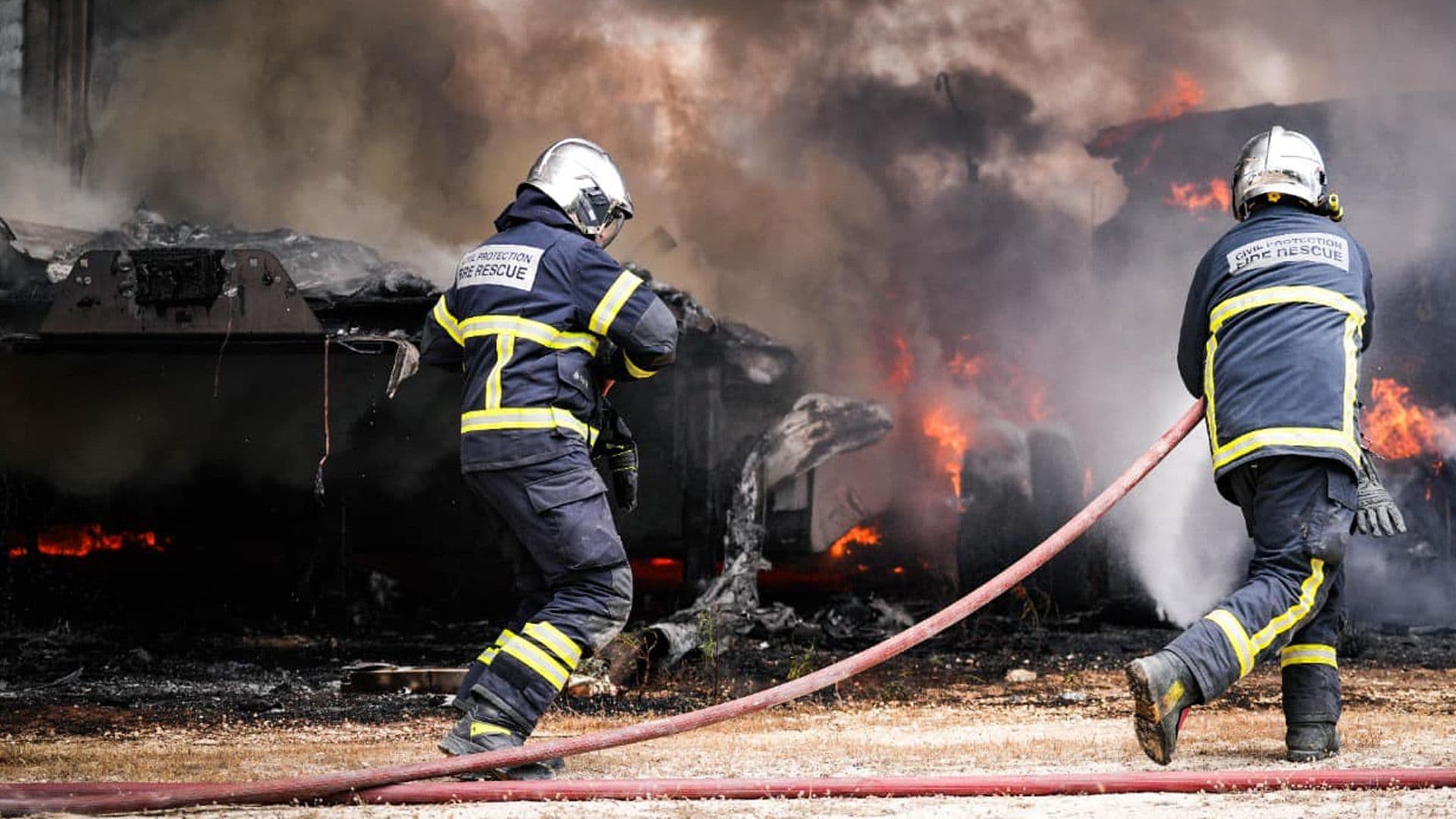 New Photos Show Handaq Fire Contained by Civil Protection Department