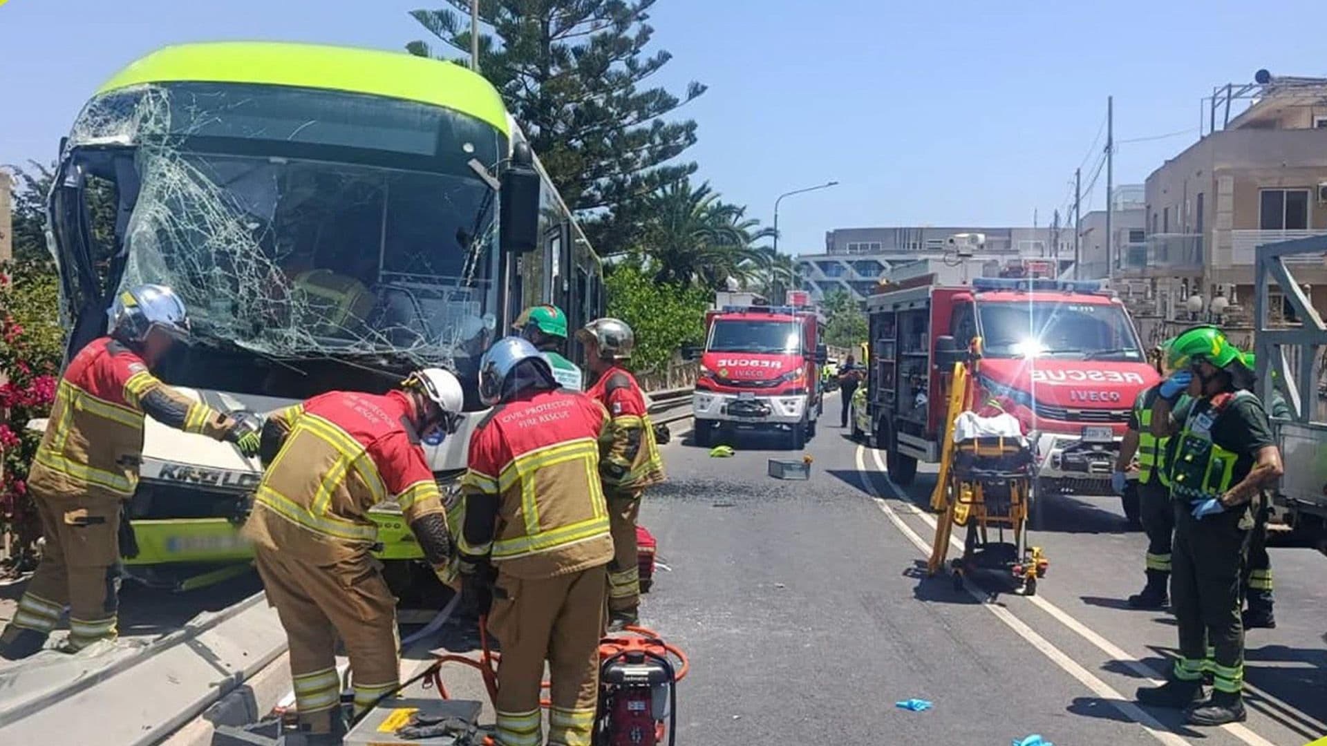 Triq Iż-Żejfa, Mosta Closed After Multiple Vehicle Crash