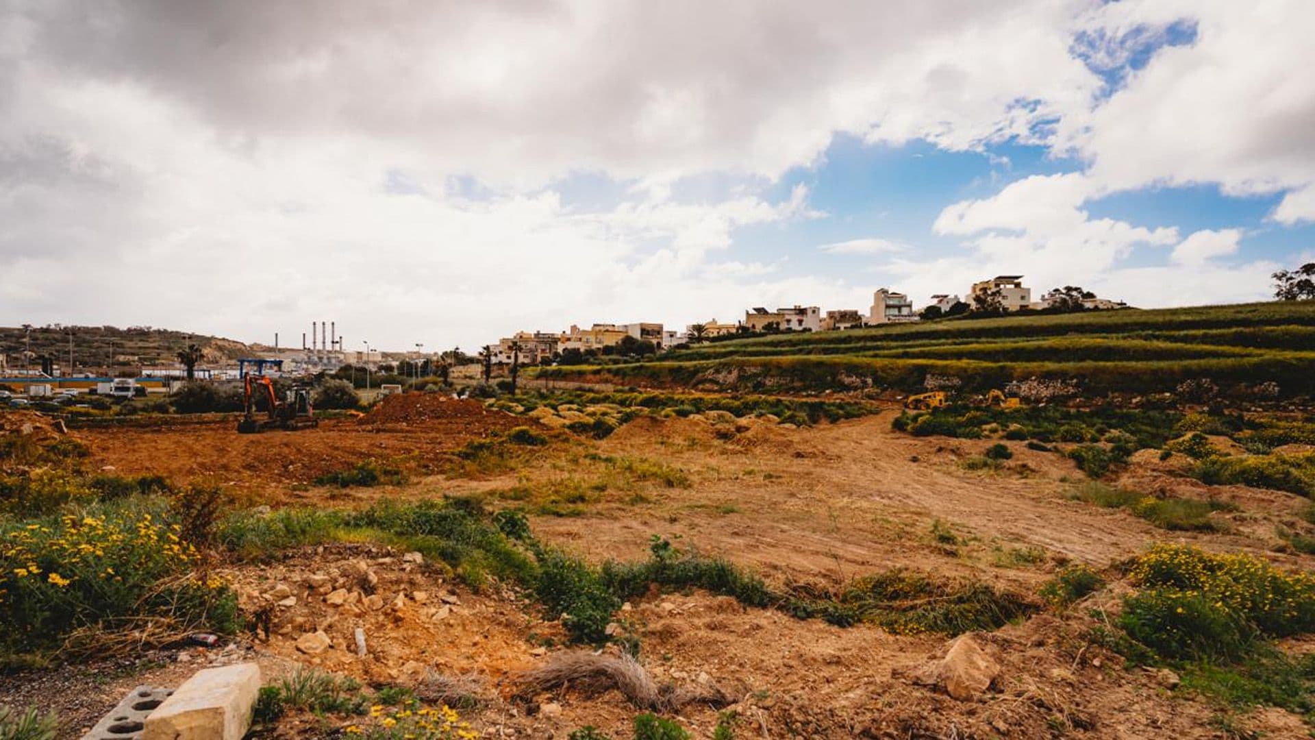 Afforestation Work Begins In Ġnien Ta’ Kalċi, Marsaxlokk