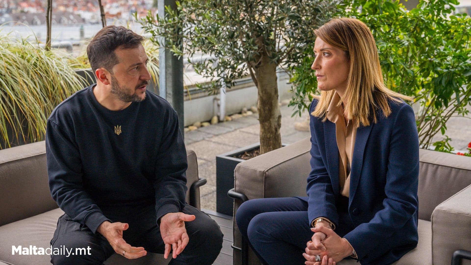 Roberta Metsola Welcomes President Zelenskyy Back To EP