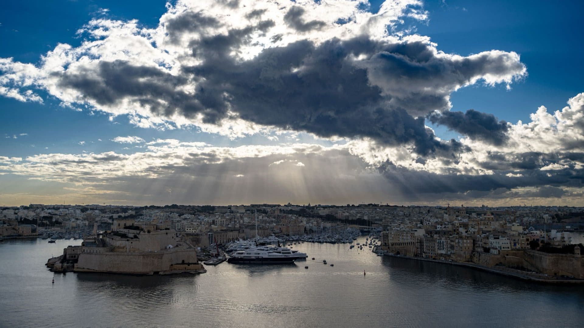 Cold, Cloudy Weather Expected for New Year in Malta