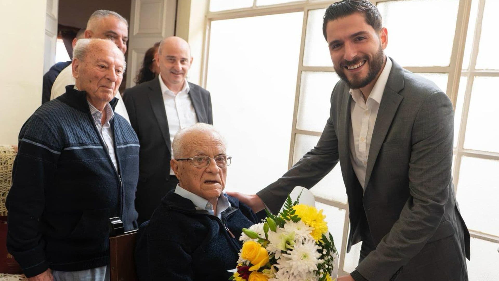 PN Leader Alex Borg Visits Eddie Fenech Adami On 92nd Birthday