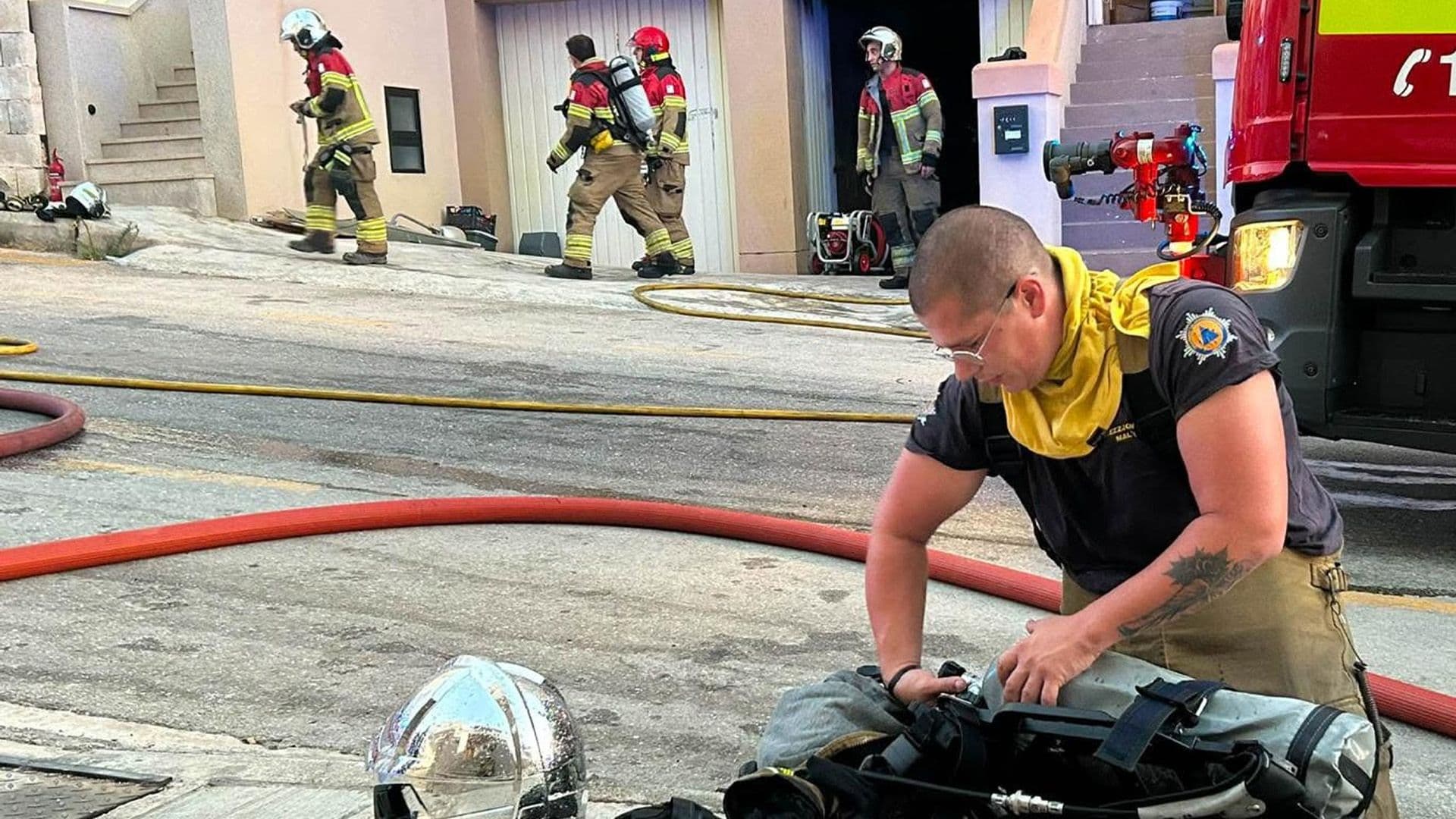 Vehicle Catches Fire In Mellieħa Garage: CPD Put Down Flames