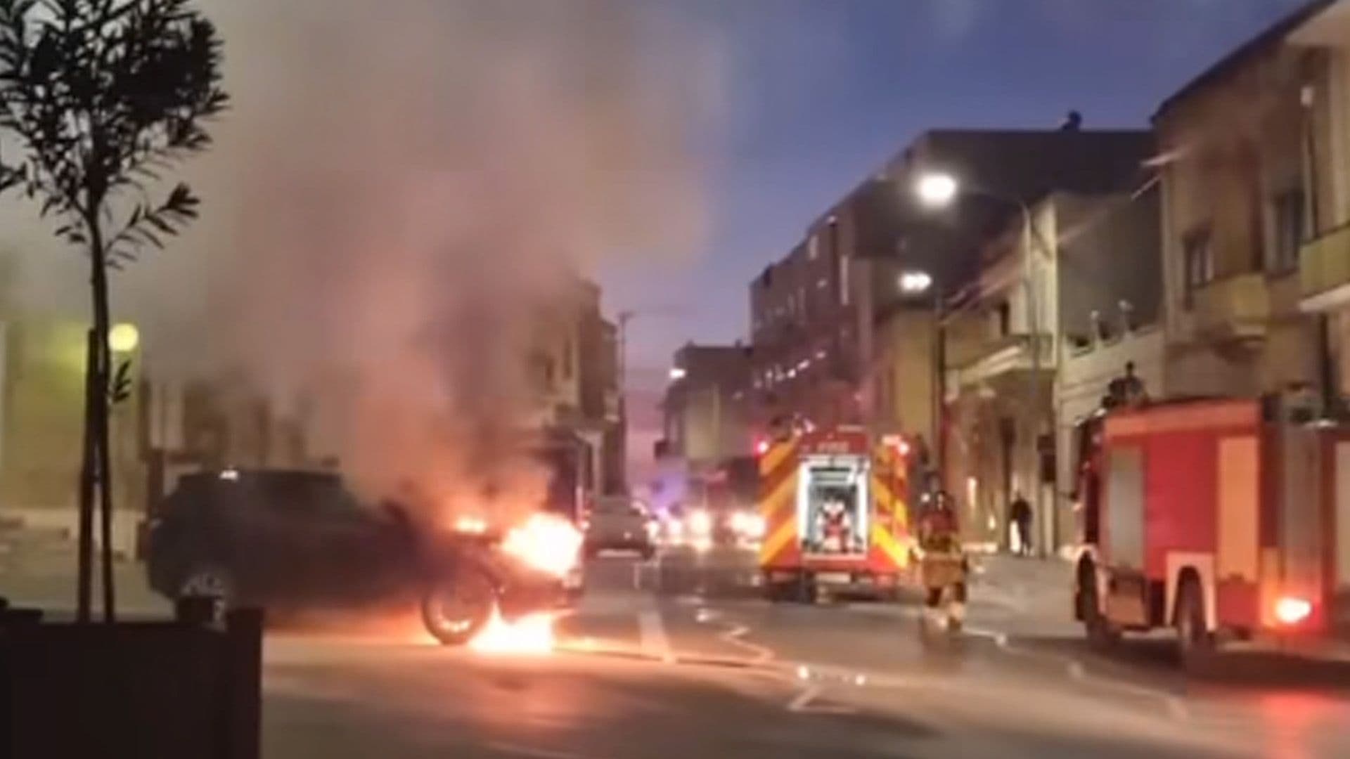 CPD Respond To Vehicle Fire In Xewkija, Gozo
