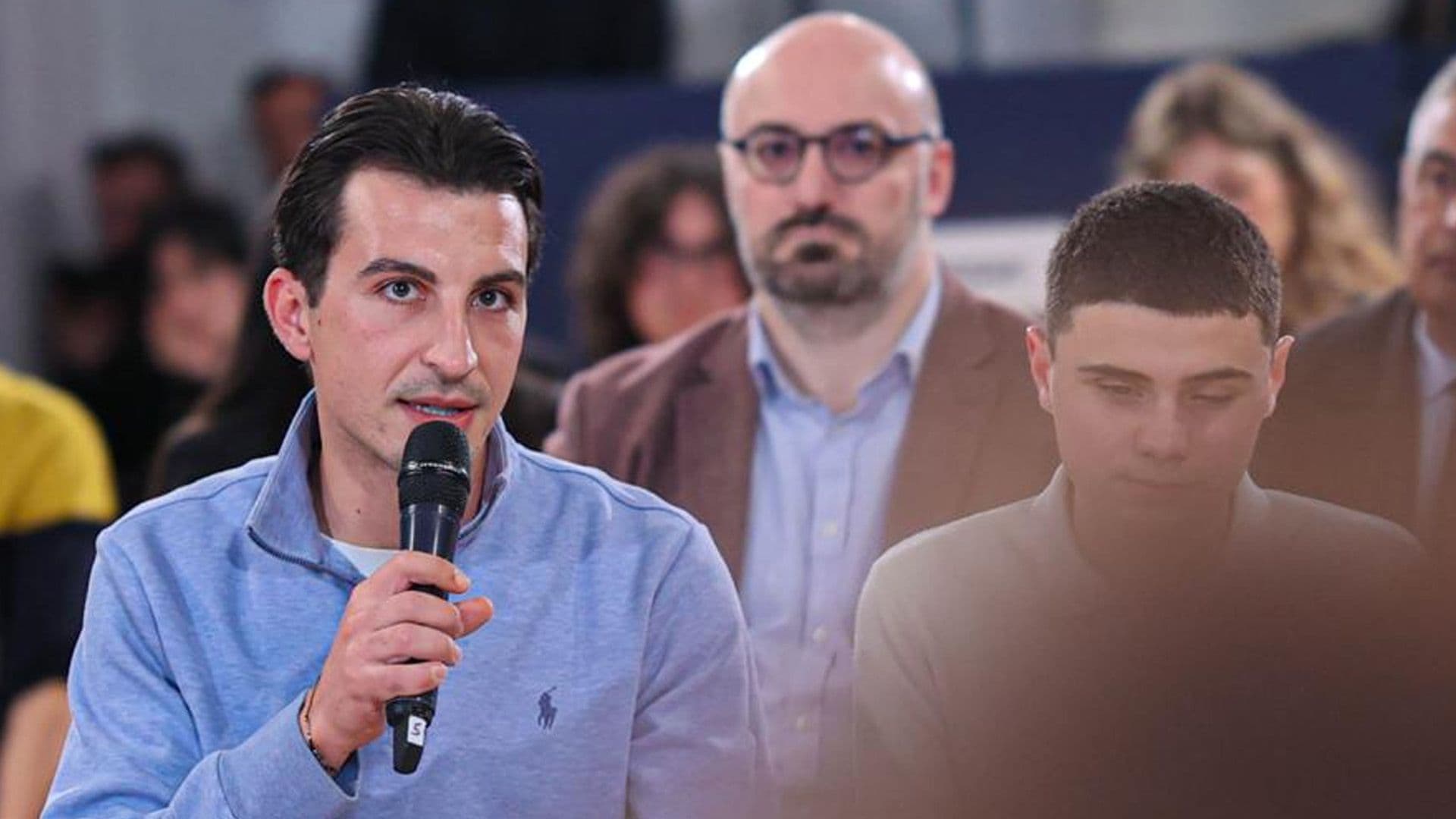 Social Media Age Limit & More Protections Discussed In Public Consultation