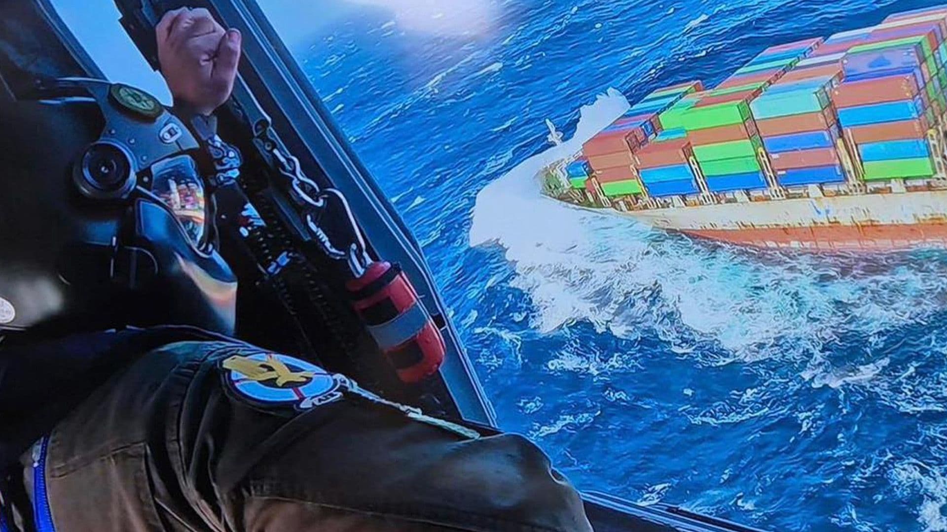 AFM Airlift Two Crew Members In Need Of Medical Attention Out At Sea