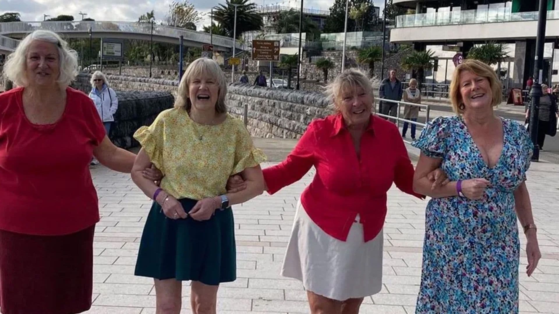 4 Friends Recreate Photo They Took Back In 1972 Fifty Years On