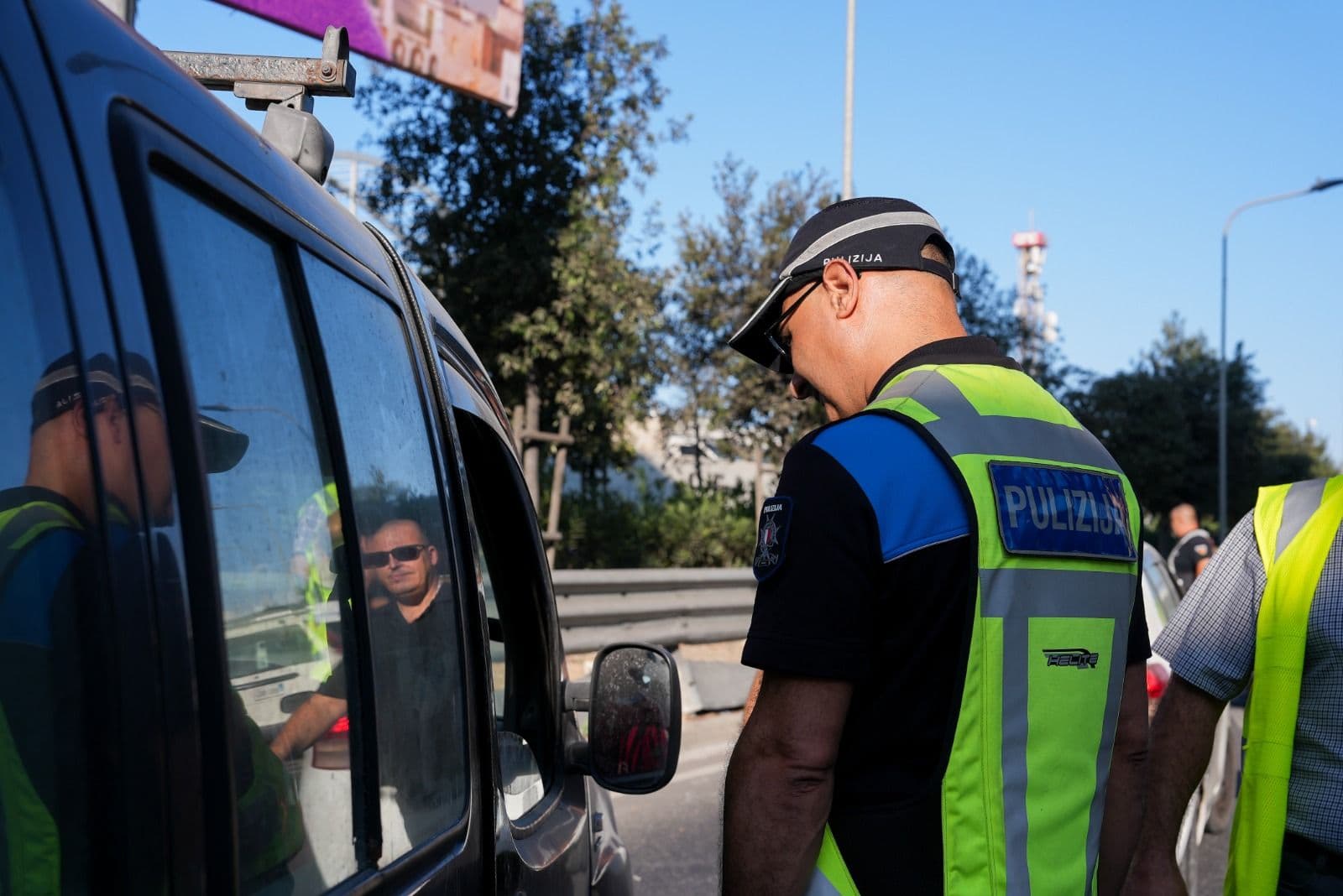 25 People Arrested in Operation Against Illegal Immigration