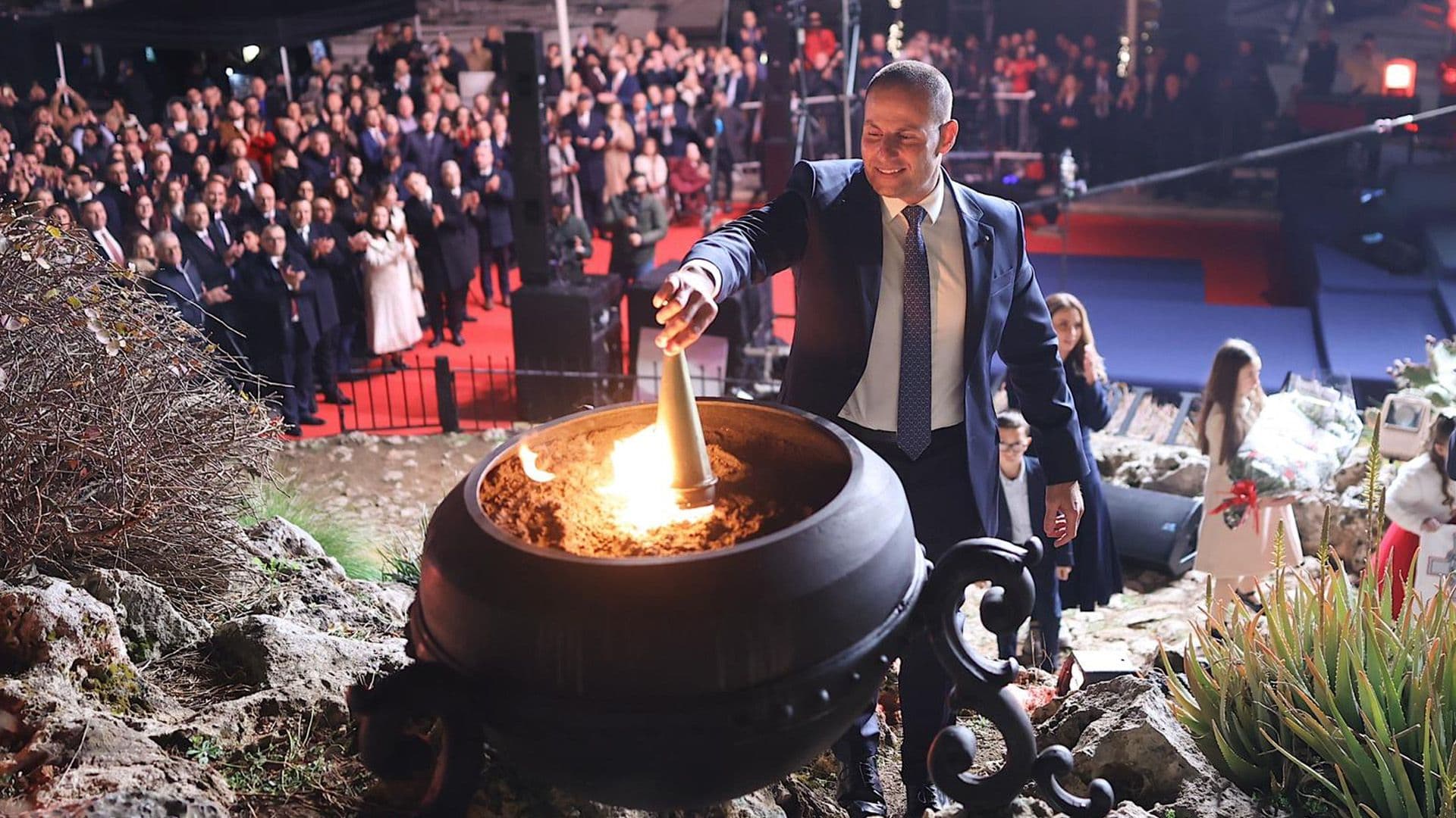 GOVERNMENT TARGETS 25% OF TOTAL ENERGY FROM RENEWABLES BY 2030