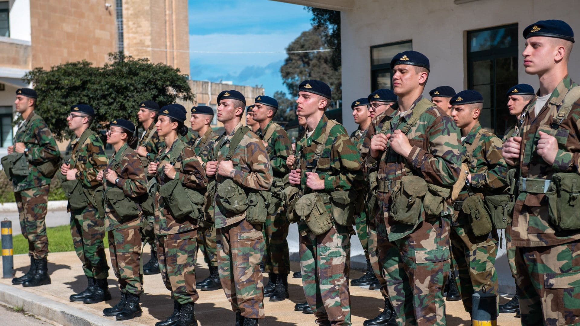 AFM RECRUITS COMPLETE FIRST 5 DAYS OF TOUGH ‘LIVING IN’ TRAINING PHASE