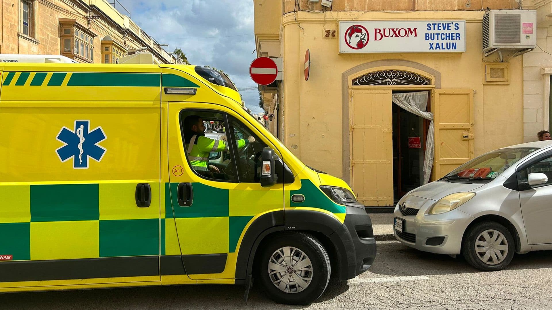 Man Stabbed in Paola Taken to Hospital