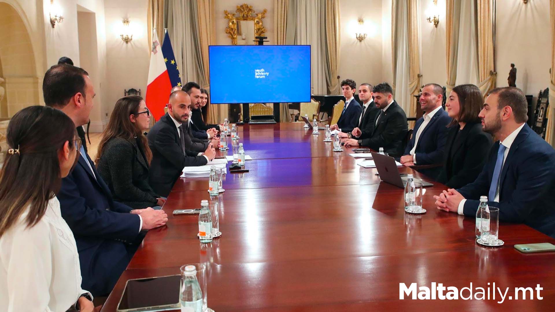 Prime Minister Meets Youth Advisory Forum