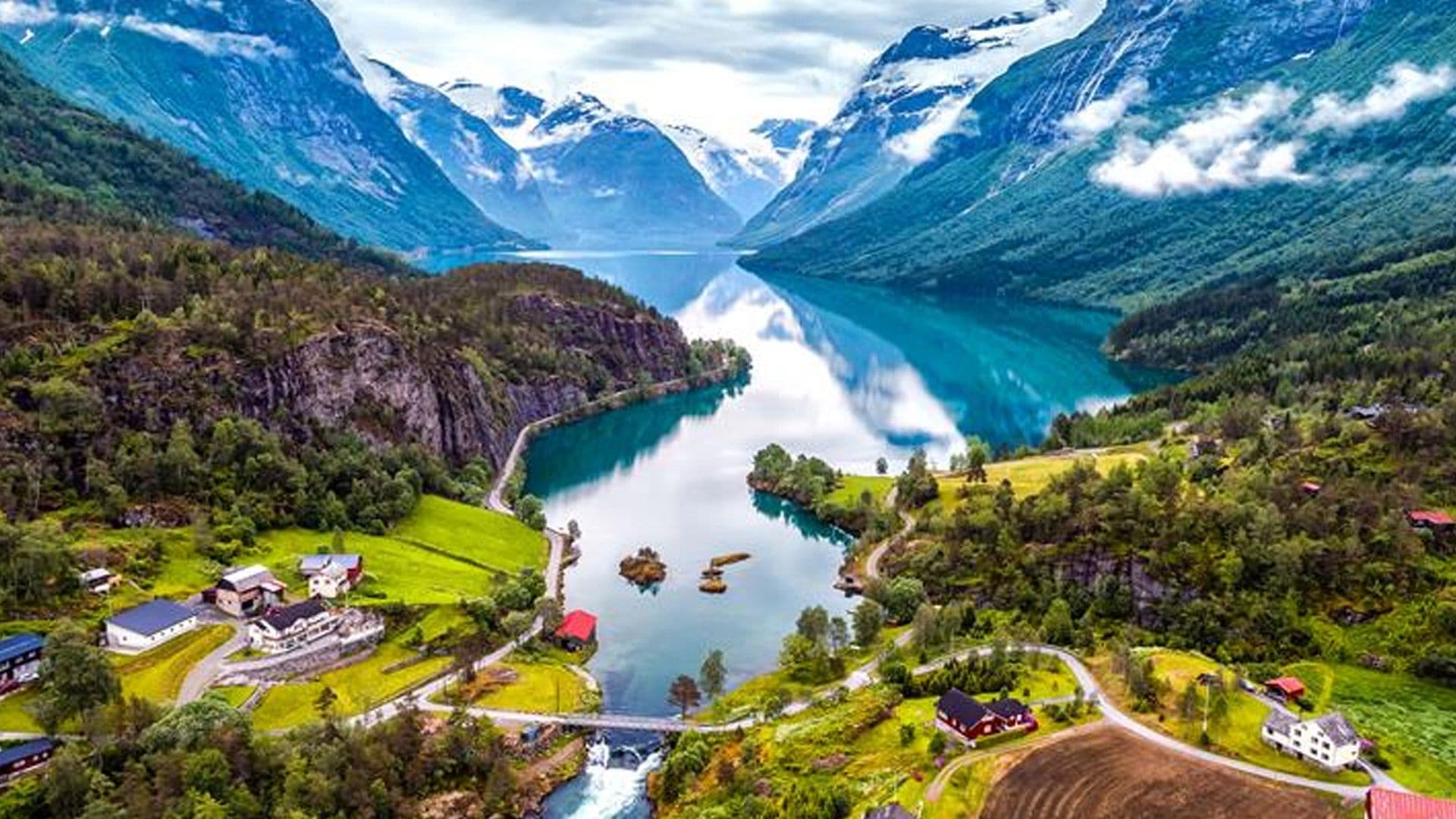 LOT Polish Airlines To Launch Flights To Stavenger This November