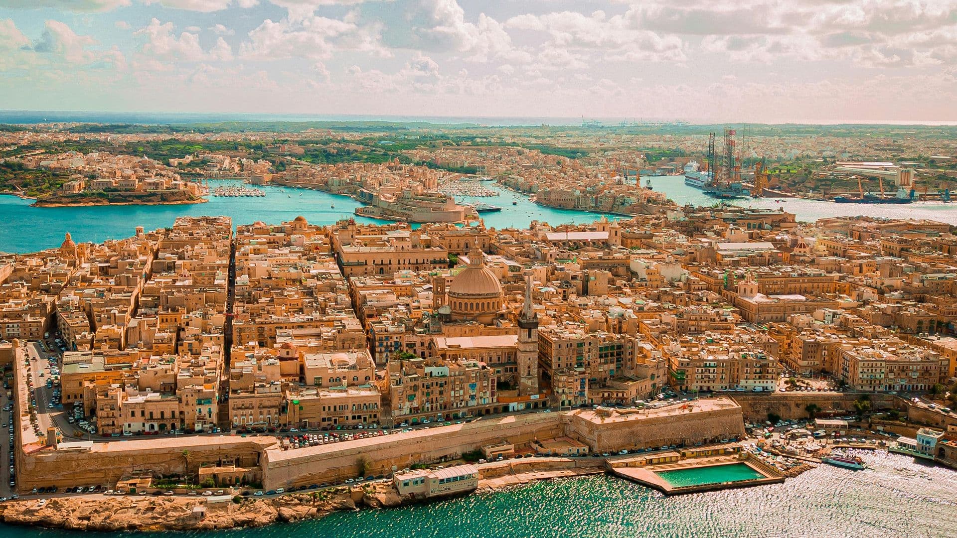 Sunny Day Essentials: Malta Edition