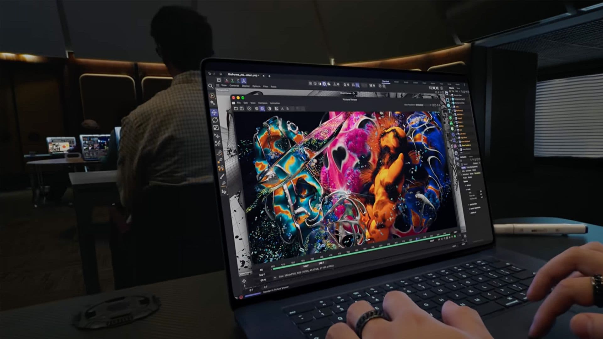 Apple Launch First Ever MacBook with Touchscreen
