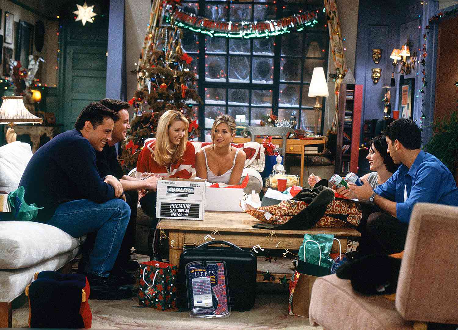 Every 'Friends' Christmas Episode You'll Want to Rewatch on xmas day