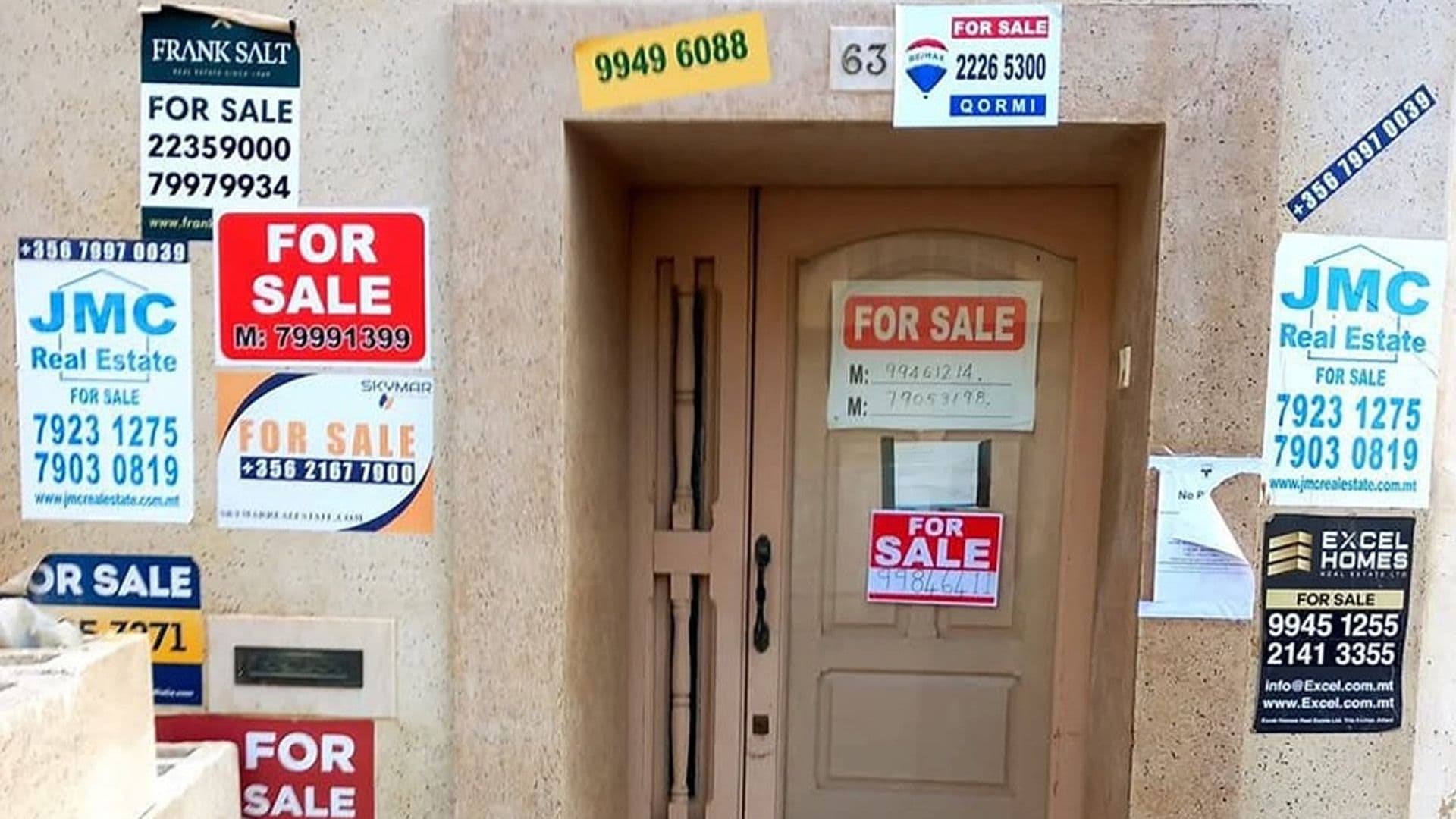 House Goes Viral For Its Abundance Of ‘For Sale’ Stickers