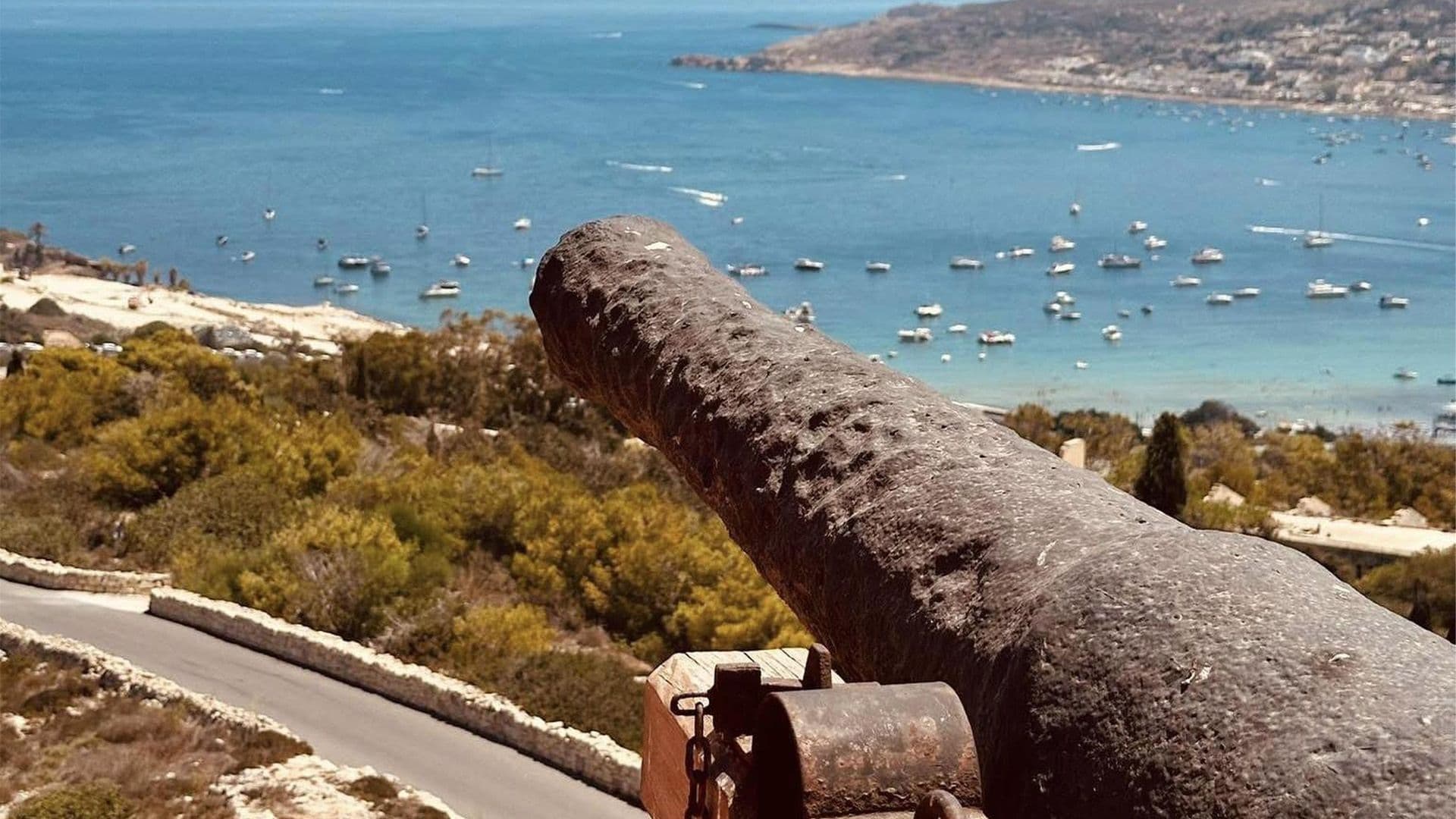 Warm and Bright With Increasing Clouds Across Malta Today
